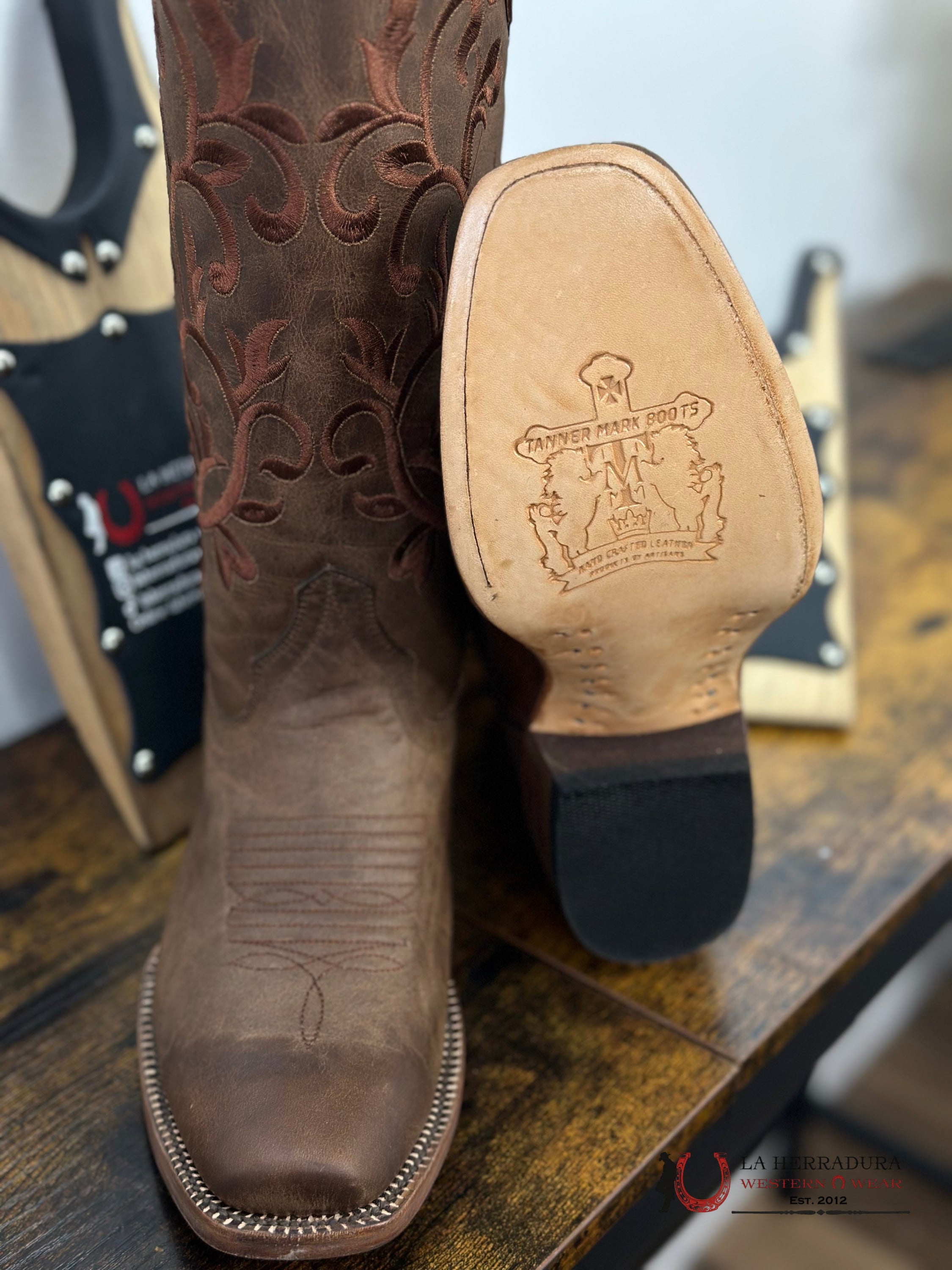 Tanner Mark Women Kaylee Cogñac Calf Floral Embroidery Top Botas Mujeres