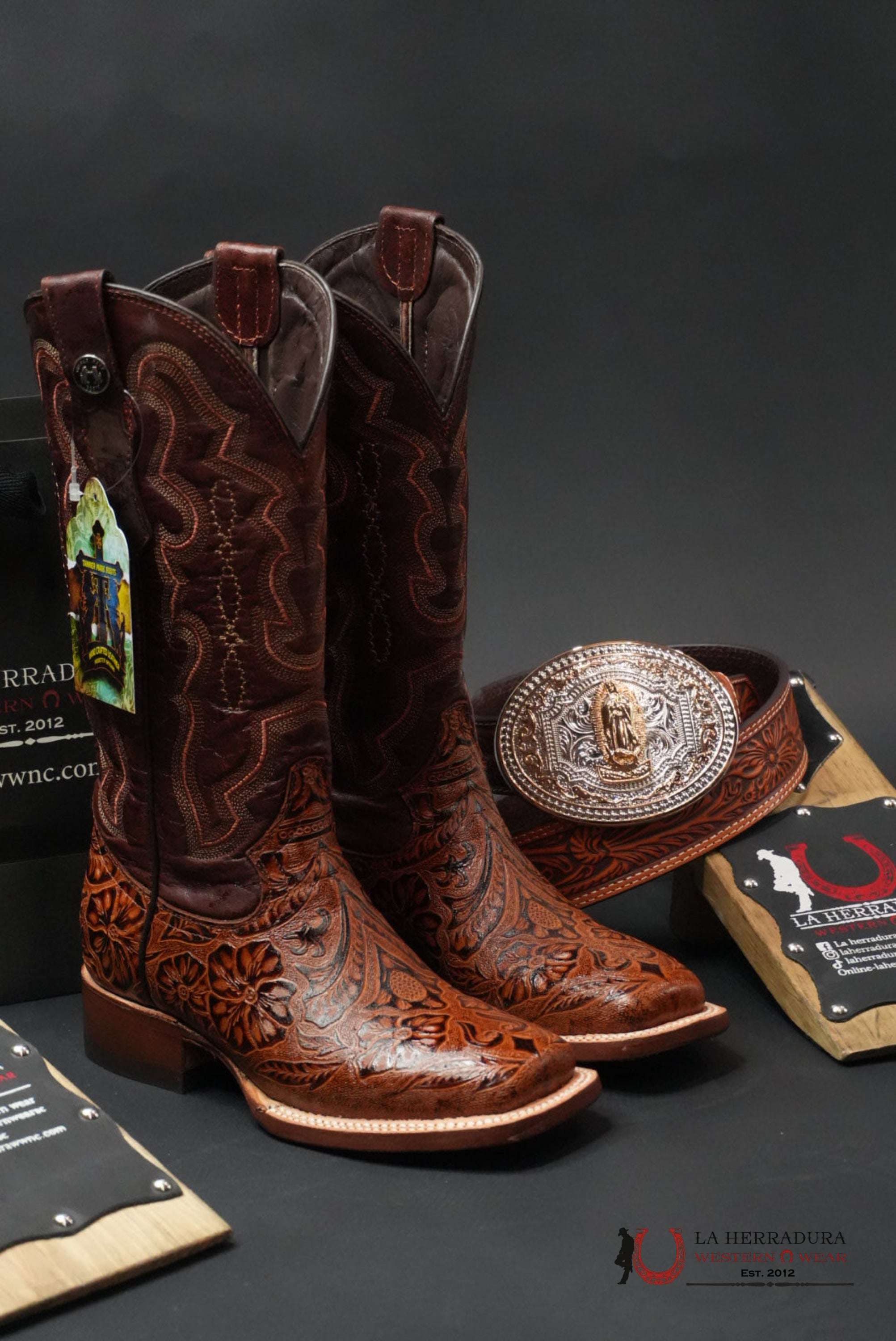 TANNER MARK WOMEN’S COGÑAC FANGO TOP HAND TOOLED PRINT BOTAS MUJERES