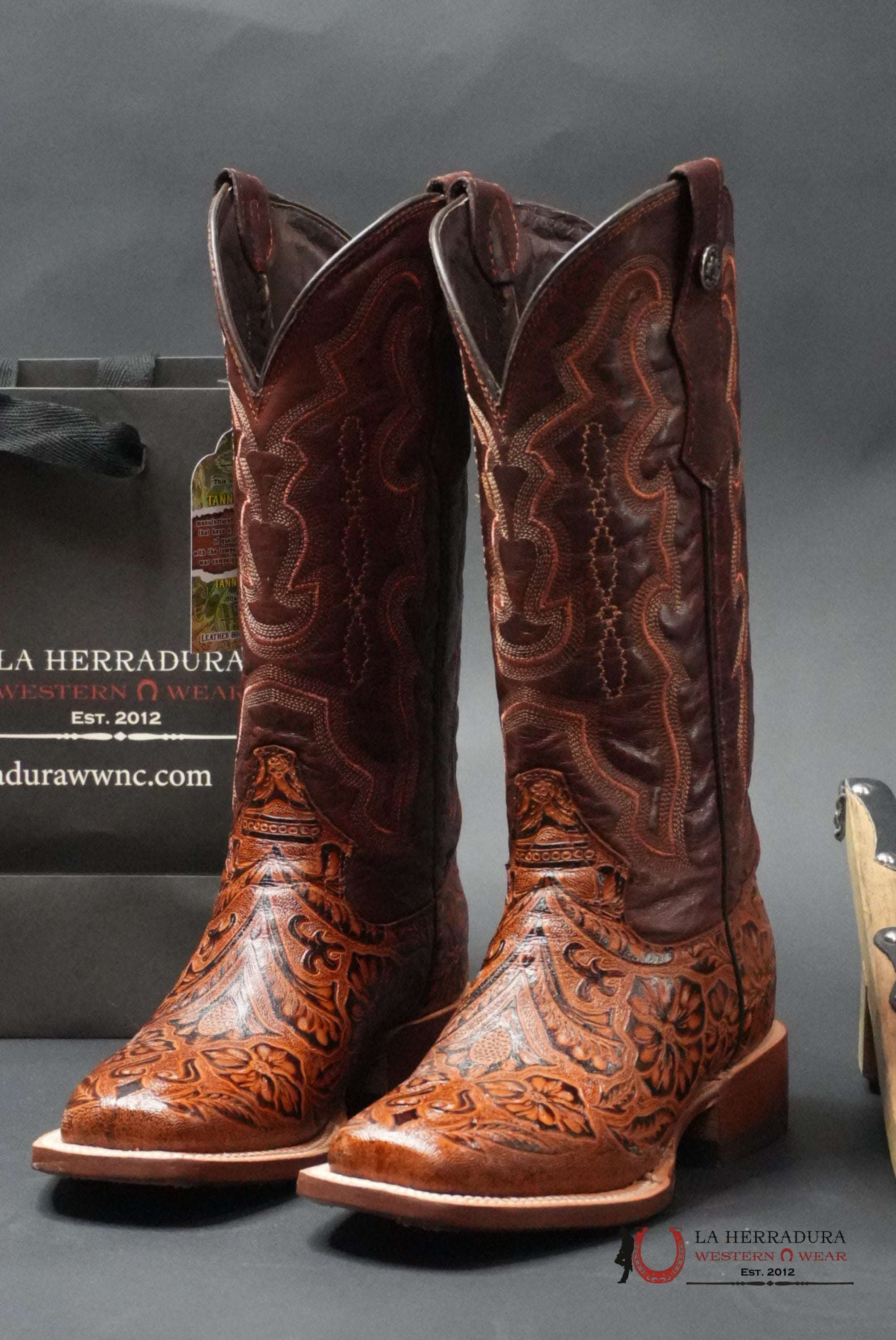 TANNER MARK WOMEN’S COGÑAC FANGO TOP HAND TOOLED PRINT BOTAS MUJERES
