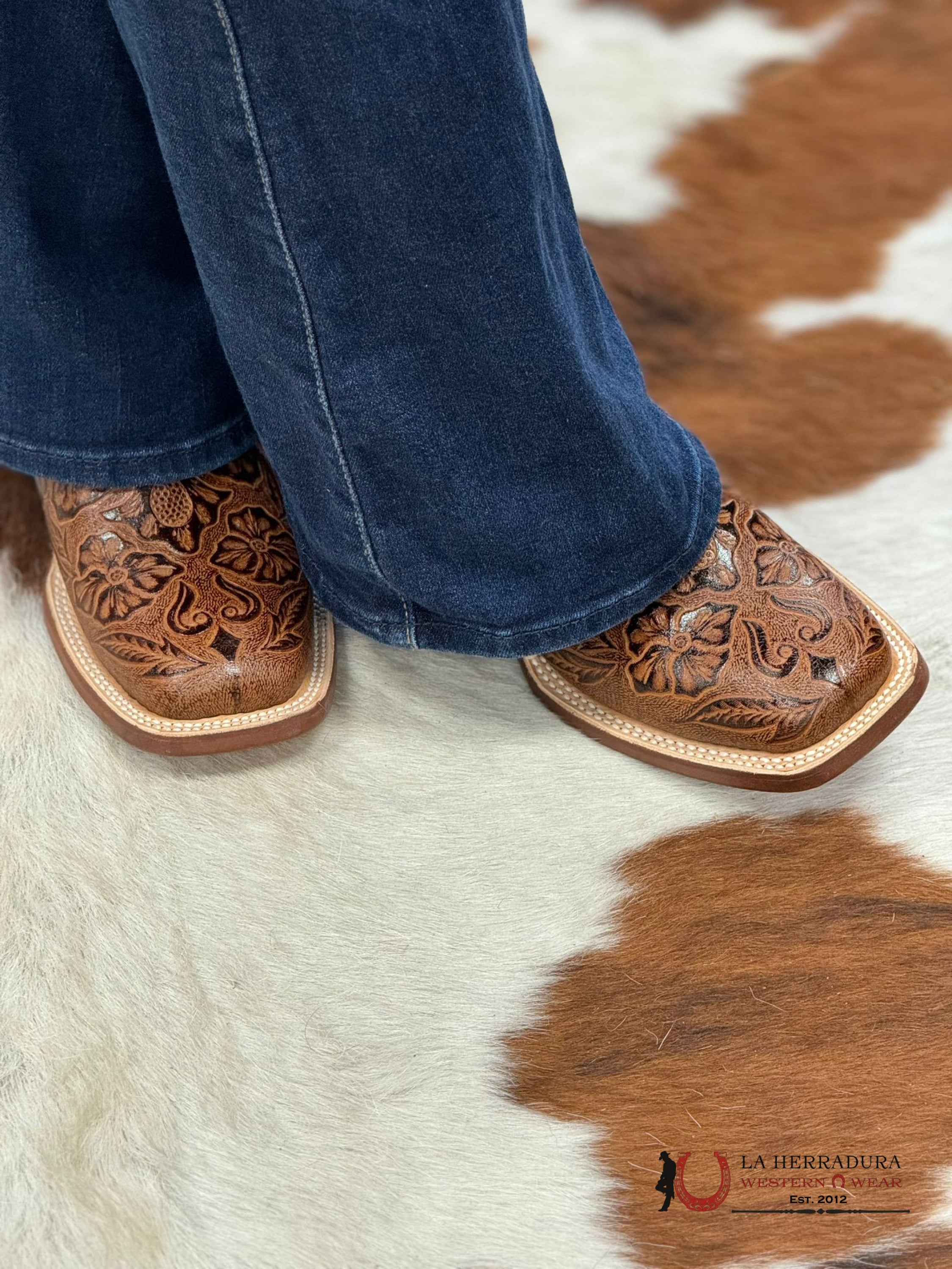 Tanner Mark Women’s Cogñac Fango Top Hand Tooled Print Botas Mujeres