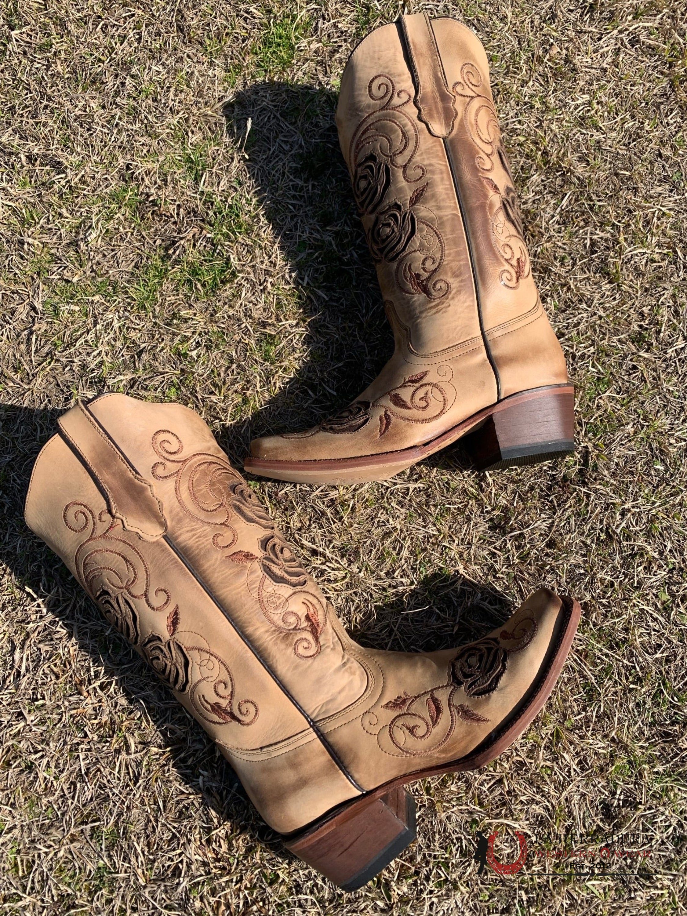 Tanner Mark Women’s Mcallen Sand With Brown Roses Inlay Botas Mujeres
