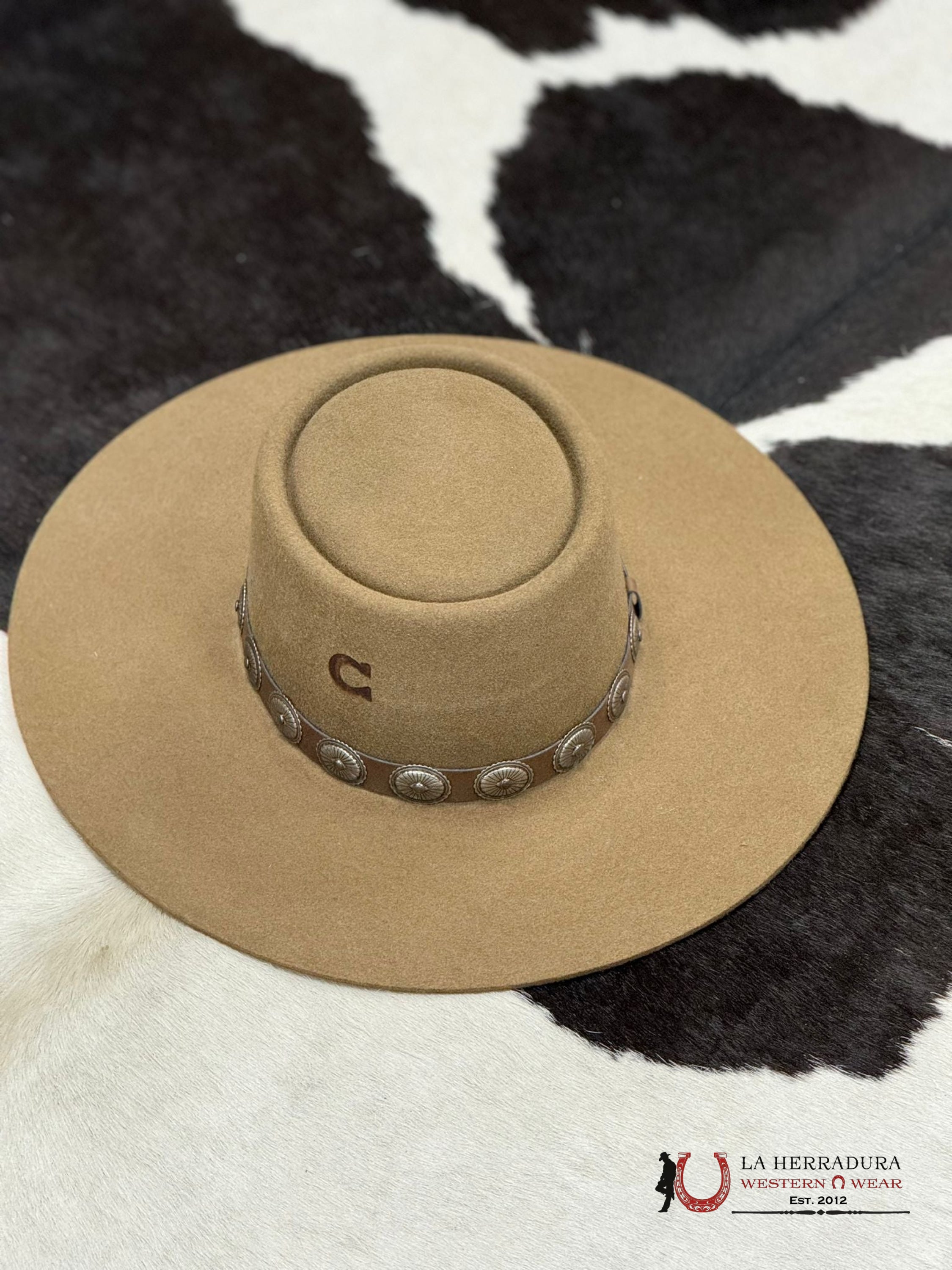 Texana Charlie Horse Pecan High Desert Texanas Mujeres