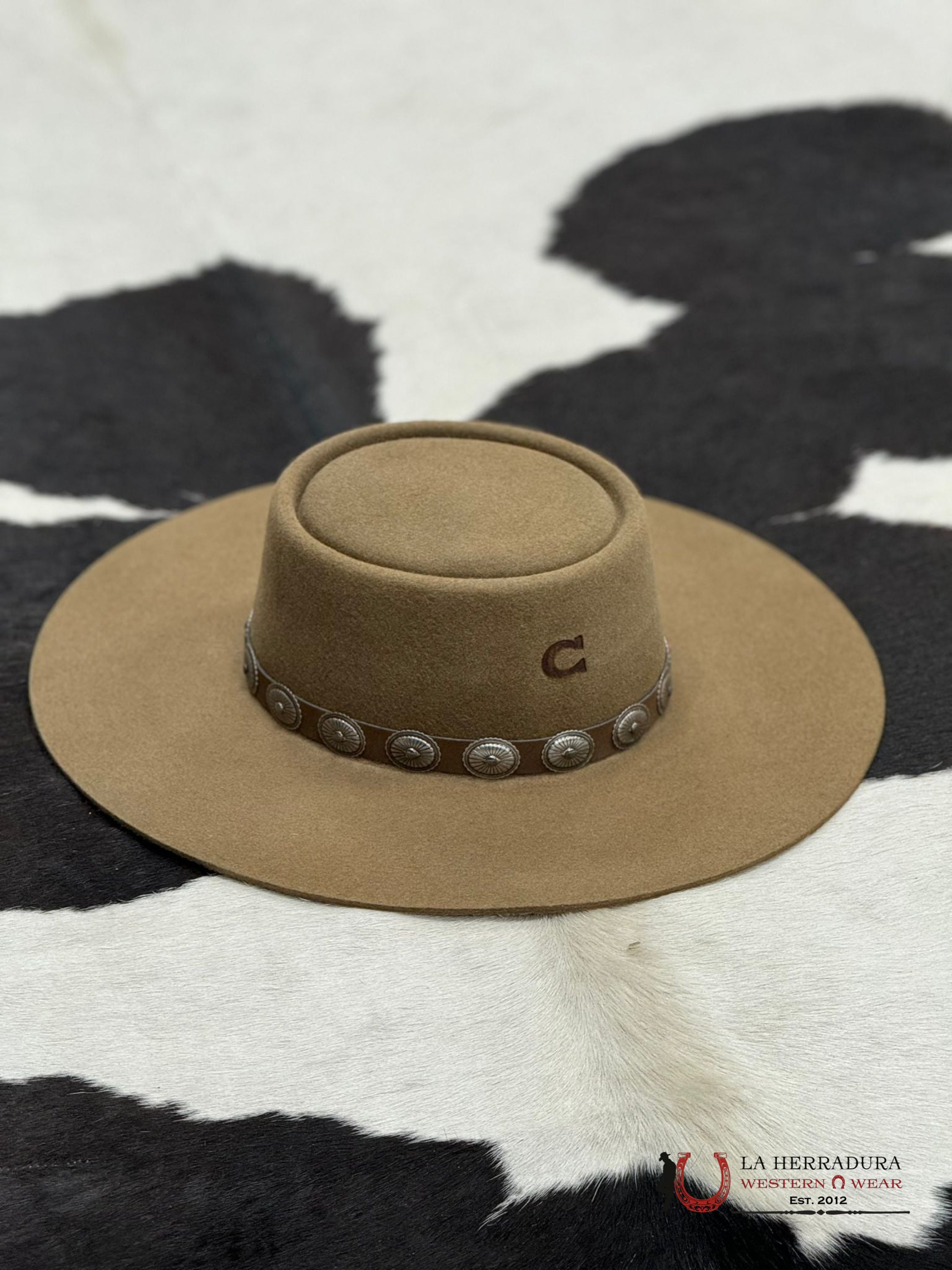 Texana Charlie Horse Pecan High Desert Texanas Mujeres