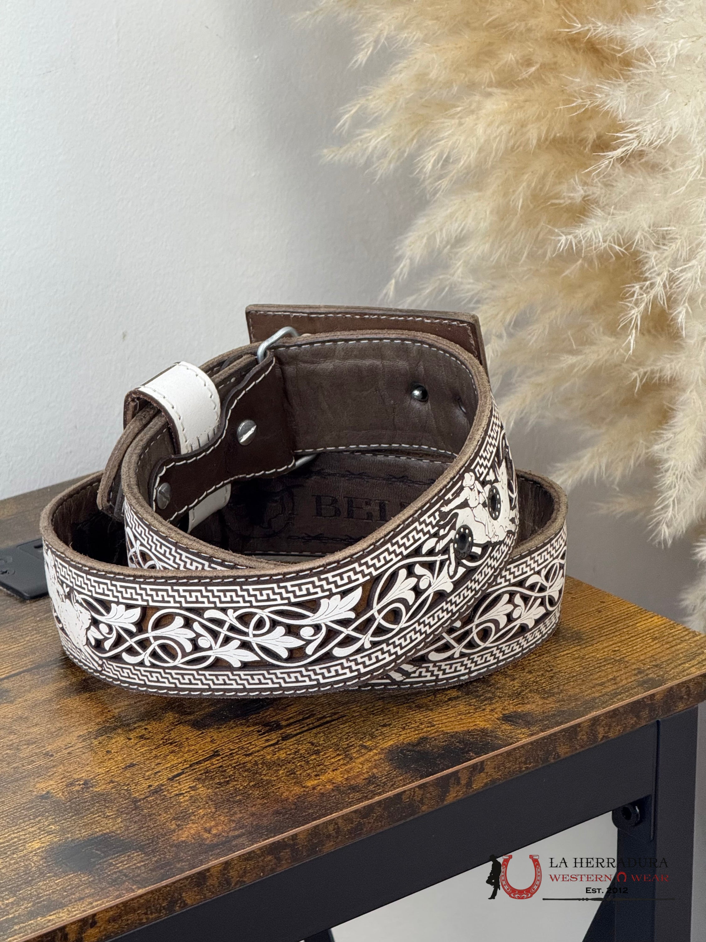 TEXAS BELTS WHITE & BROWN BULL STITCHING MEN BELT CINTURONES HOMBRES