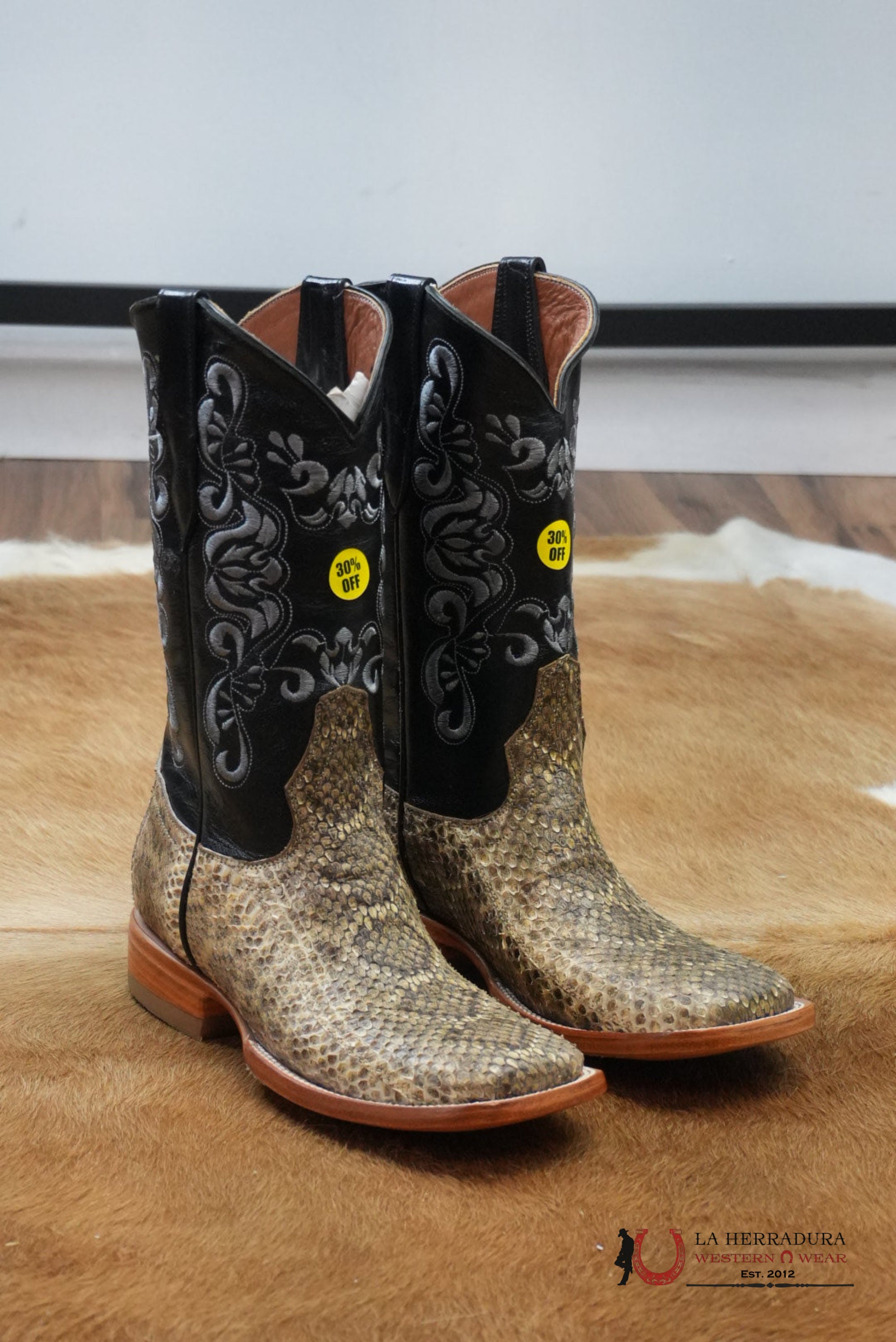 EXOTIC BOOT PYTHON BLACK STICHING SQUARE TOE BOTAS HOMBRES