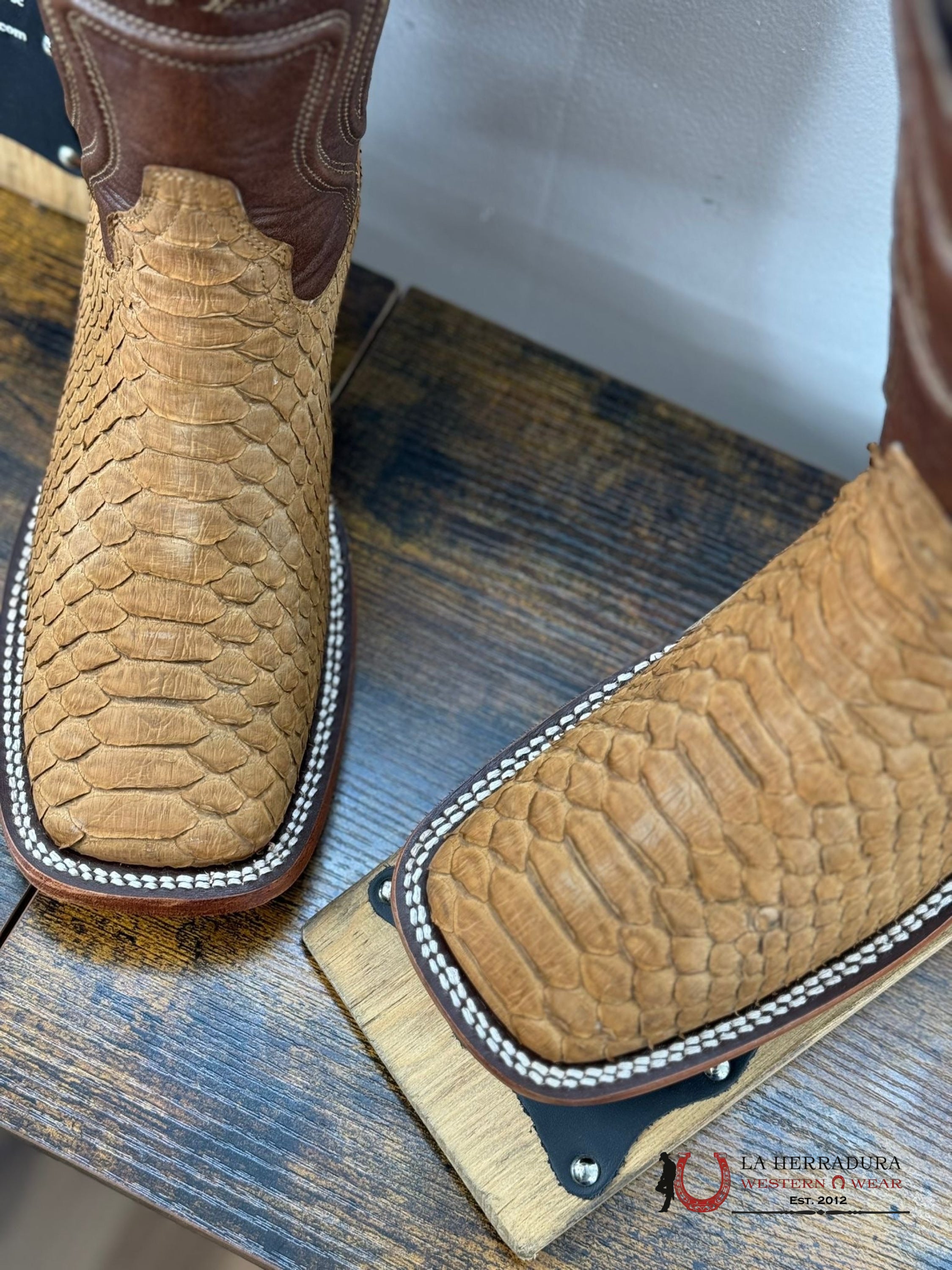 The Stage Coach Boot Company Python Miel Mstte Tucson Natural Botas Hombres