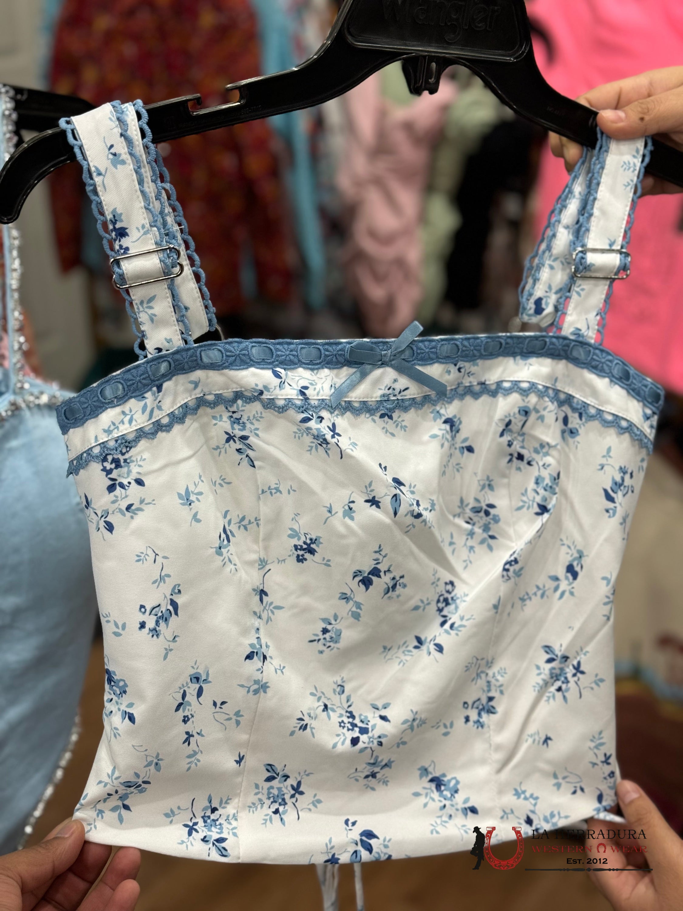 Tictoc White Baby Blue Floral Print Strap Top Ropa Mujeres