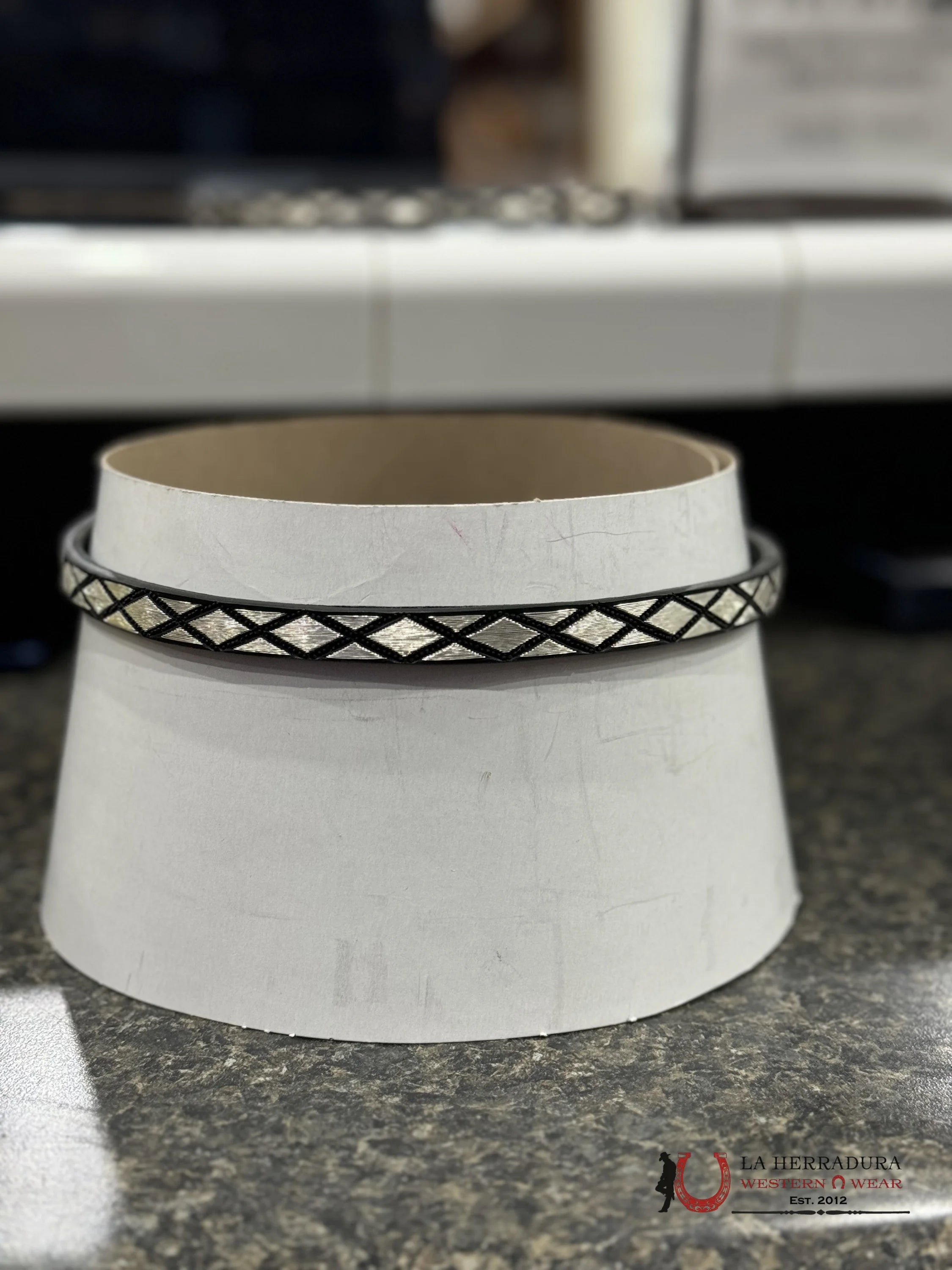 Toquilla De Plata Rombos Tejana