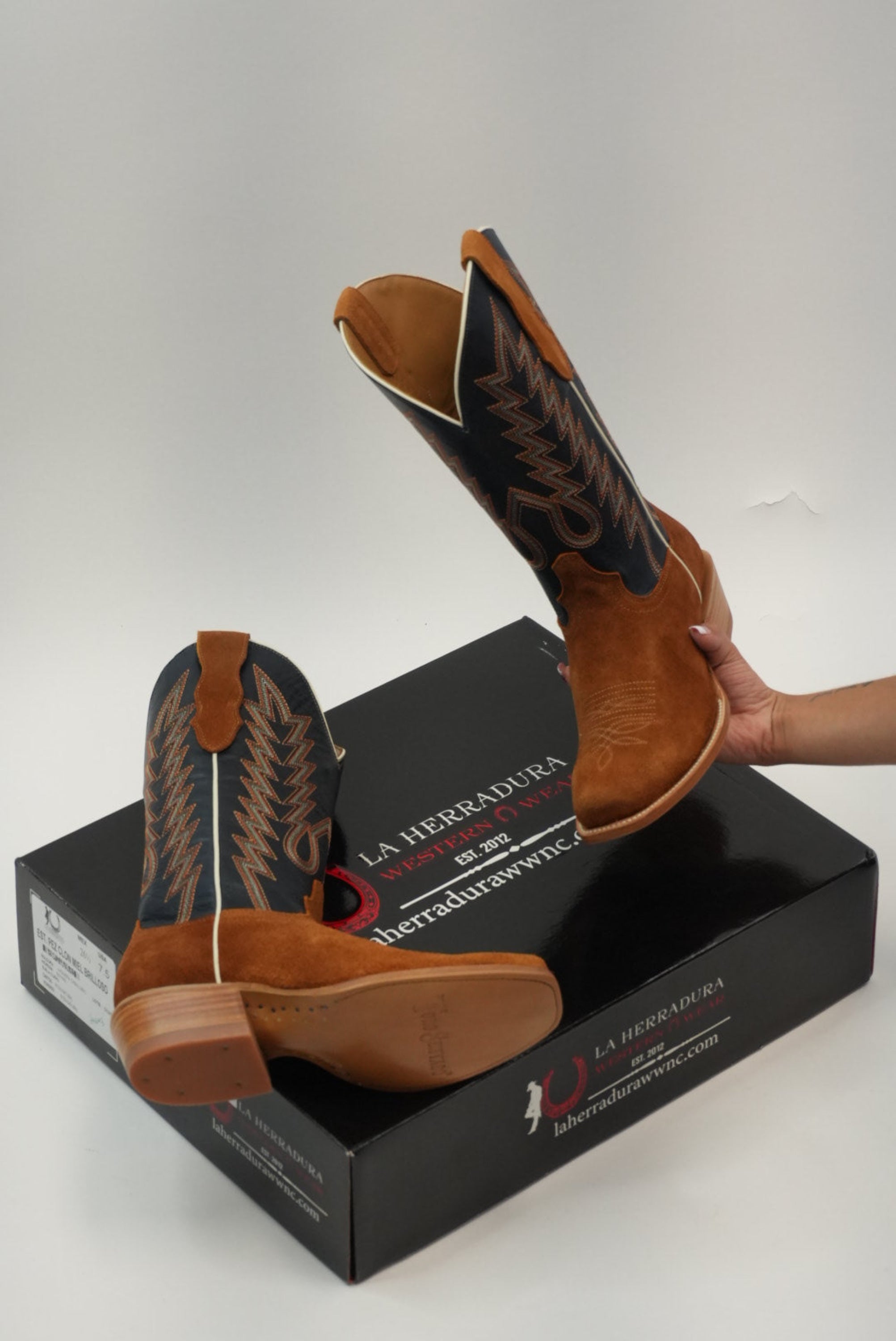 TORO SENTADO GAMUZA ALMOND/BILLY CALF NAVY