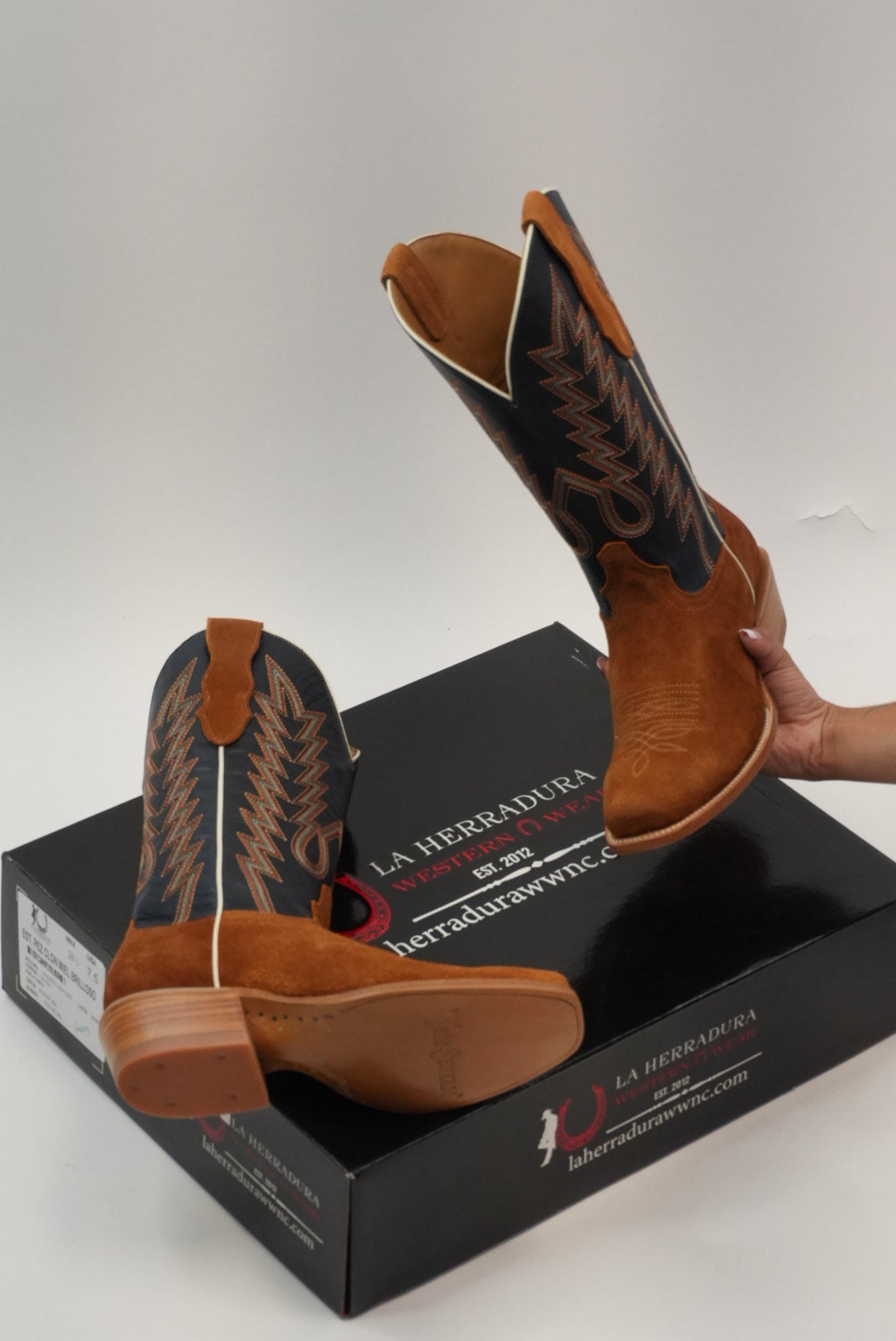 TORO SENTADO GAMUZA ALMOND/BILLY CALF NAVY