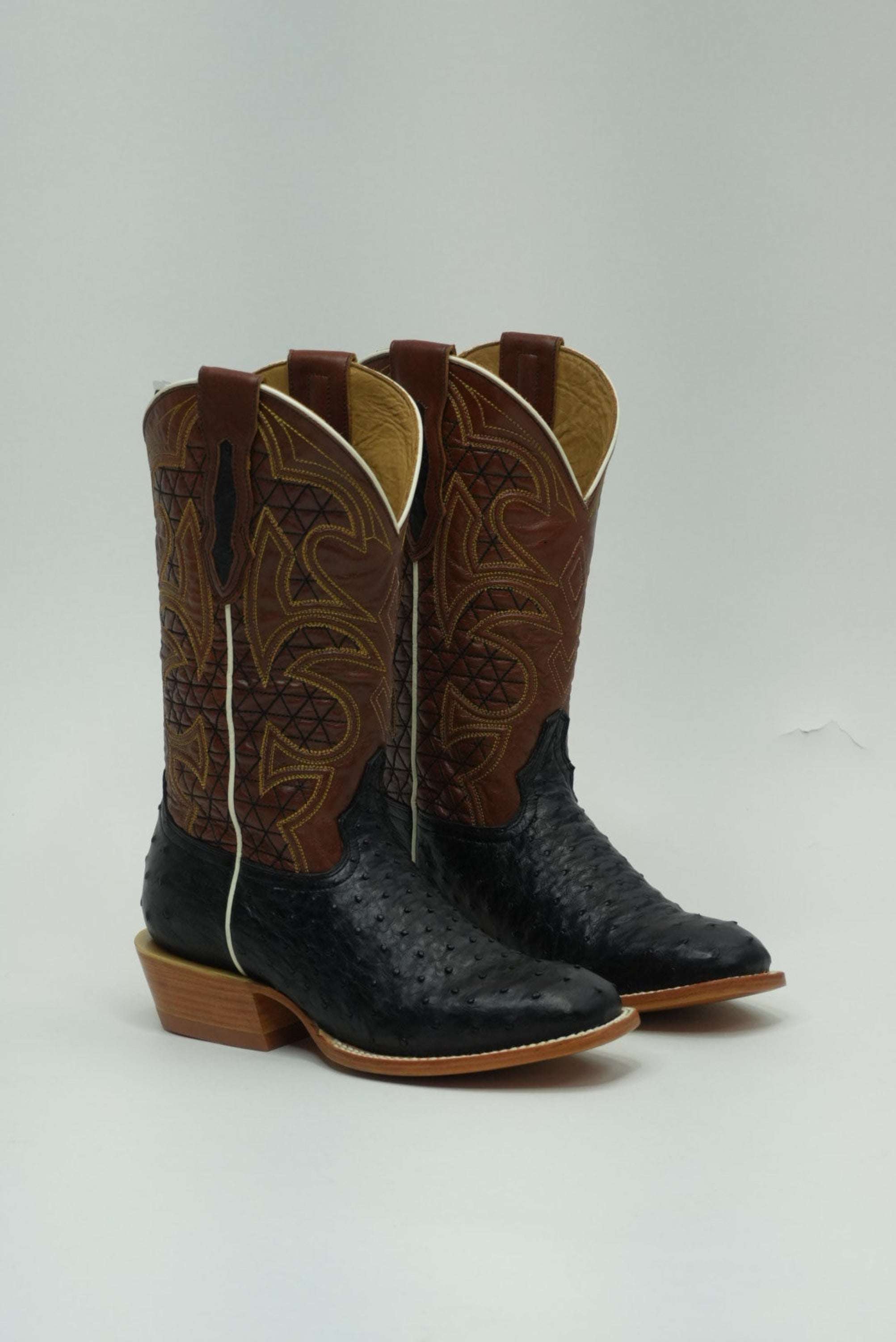 TORO SENTADO MEN AVESTRUZ NEGRA/CABRA PULL UP TAN LEATHER SOLE