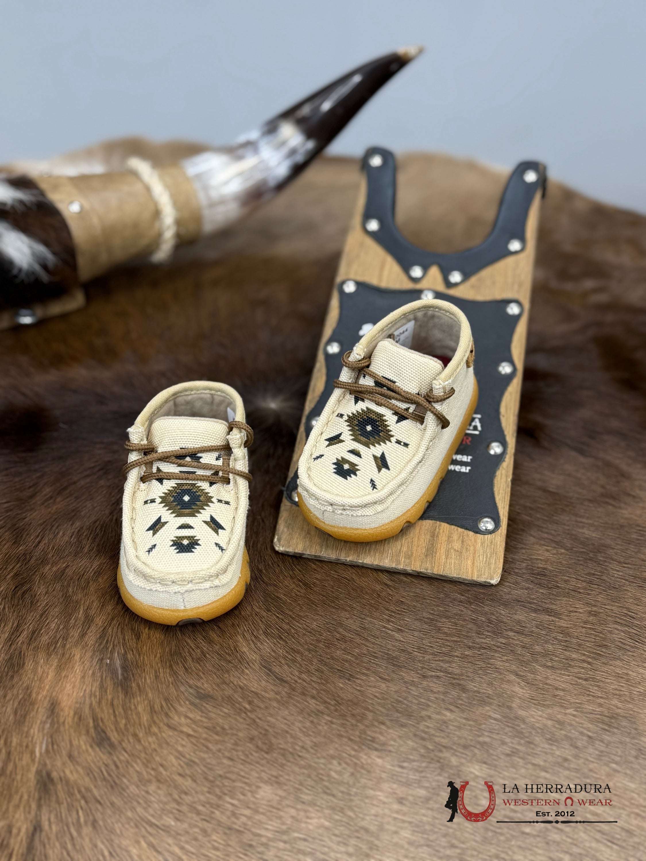 Twisted X Beige Multi Niños