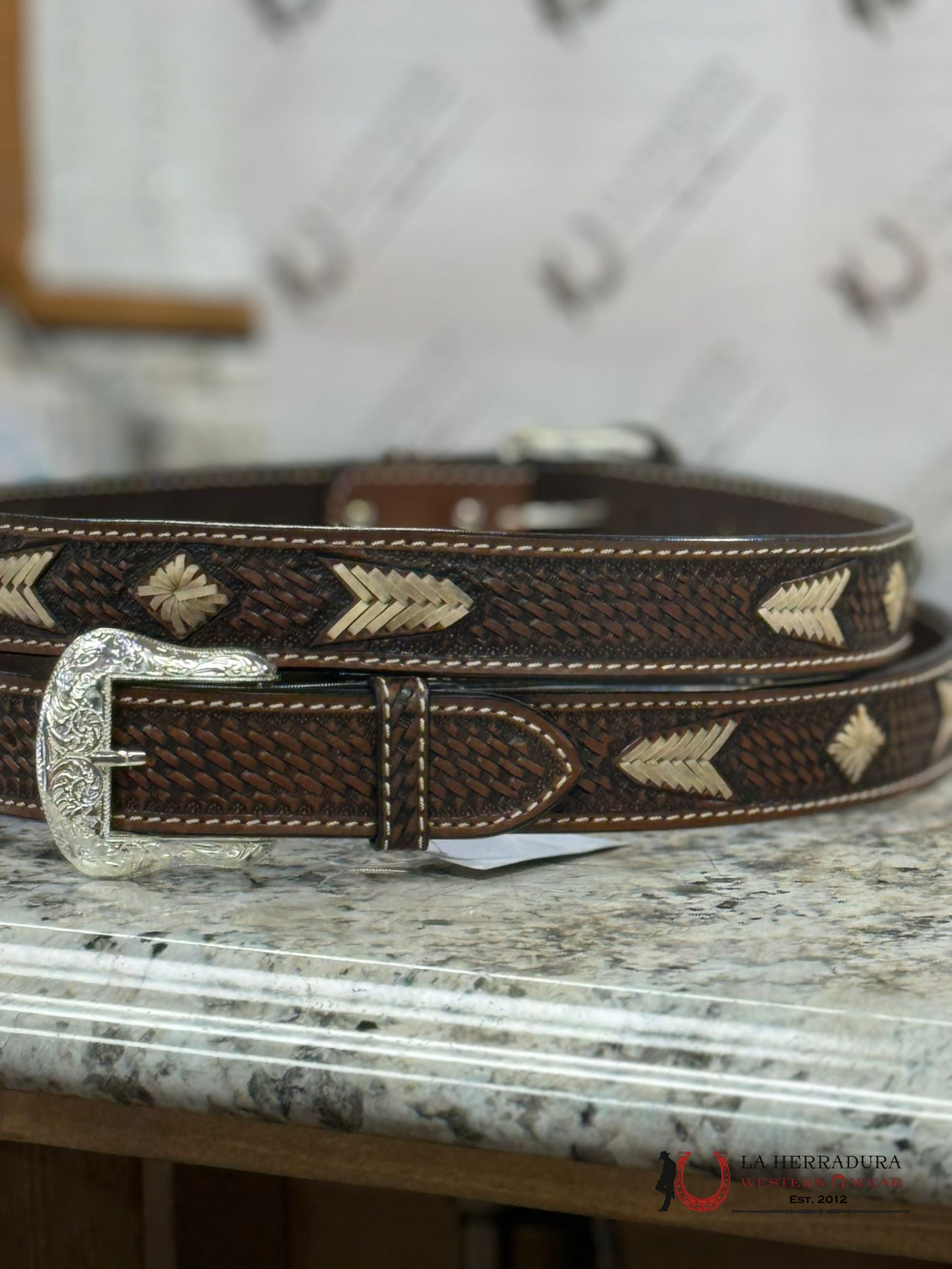 Twisted X Tooled Thread Brown Belt Cinturones Hombres
