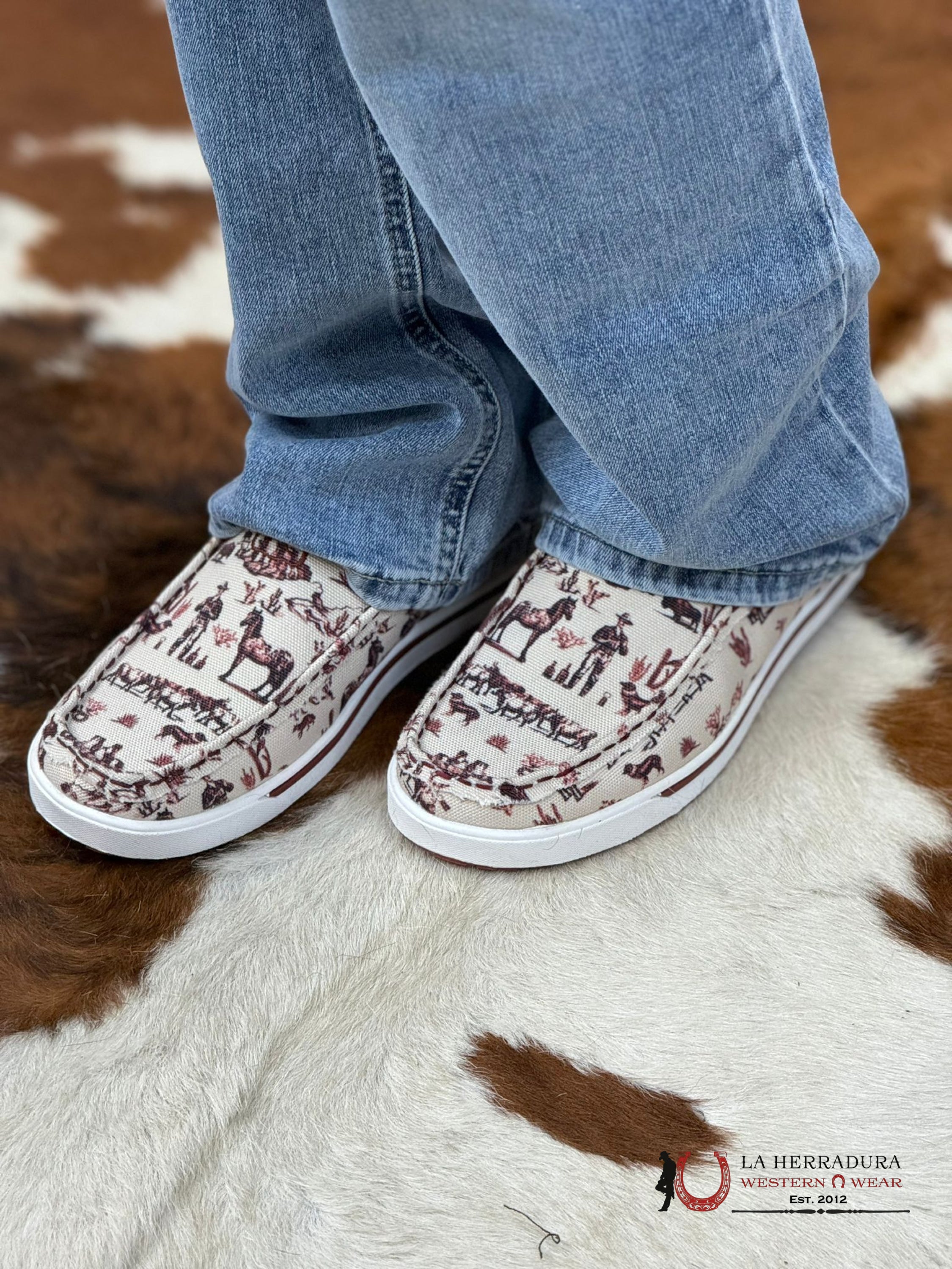 Twisted X Women Slip On Kicks Maroon & Ivory Zapatos Mujeres