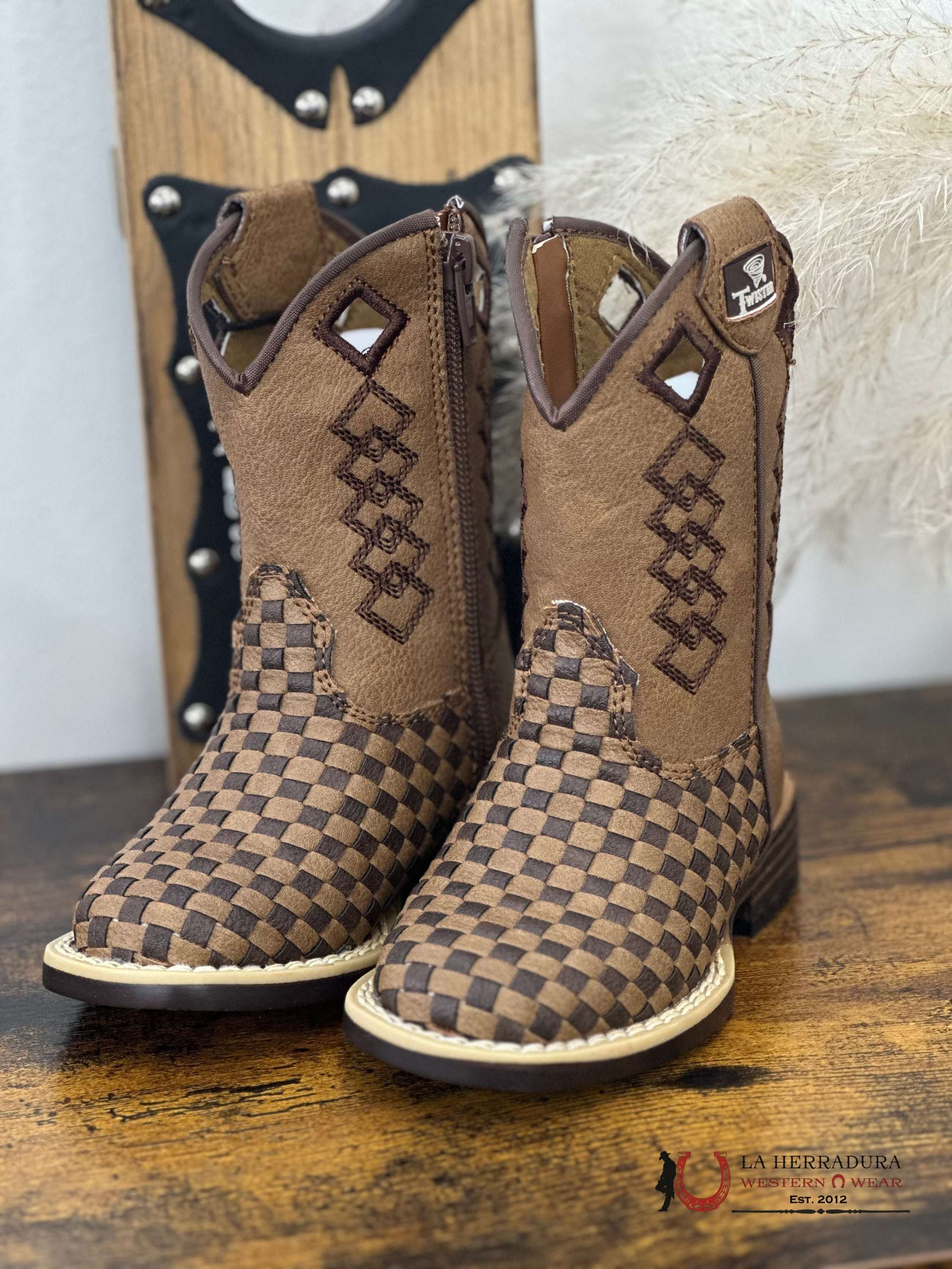 Twister Logan Kids Boot