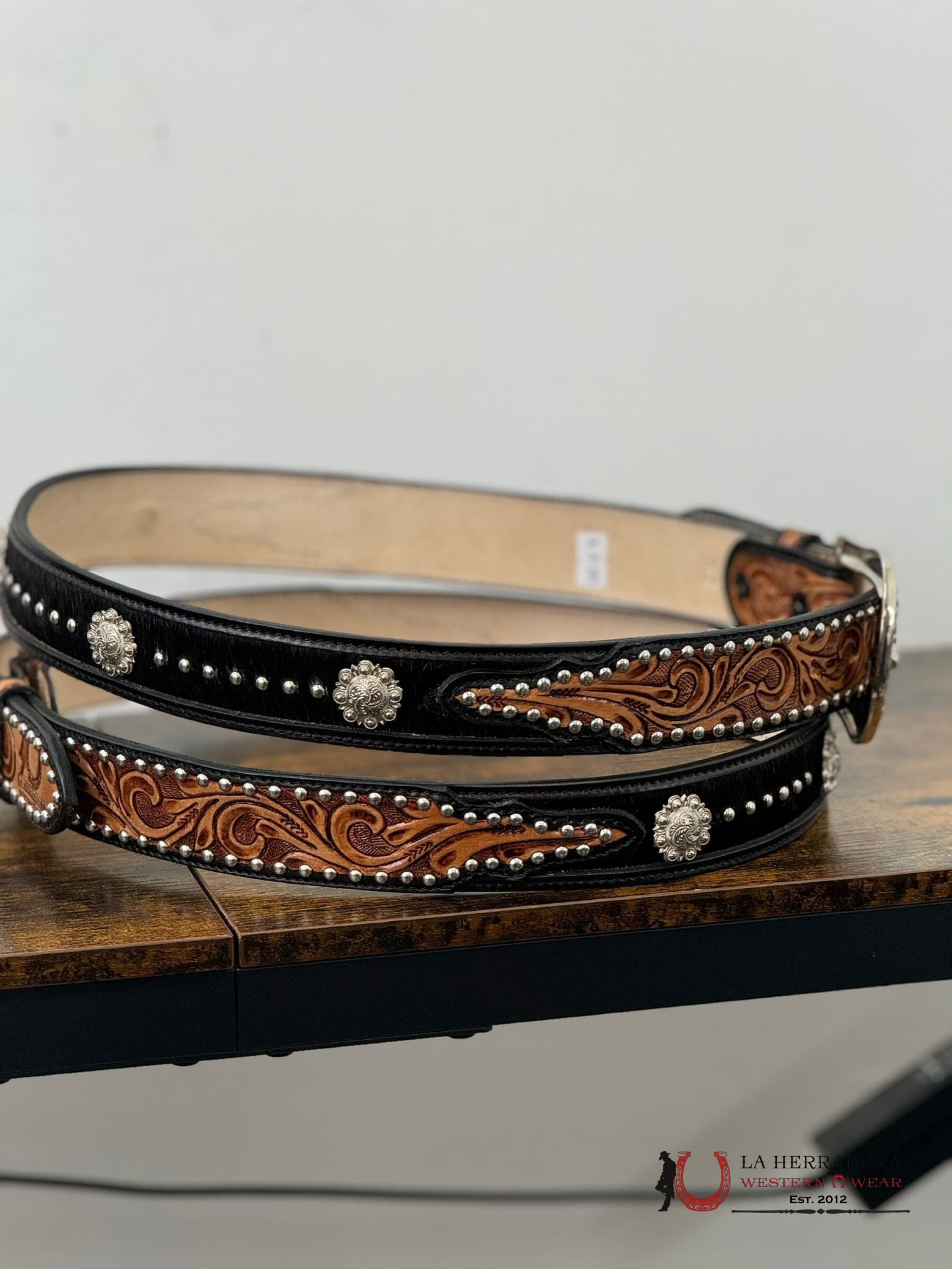 Unisex Handtooled All Black Cowhide Belt Cinturones Mujeres