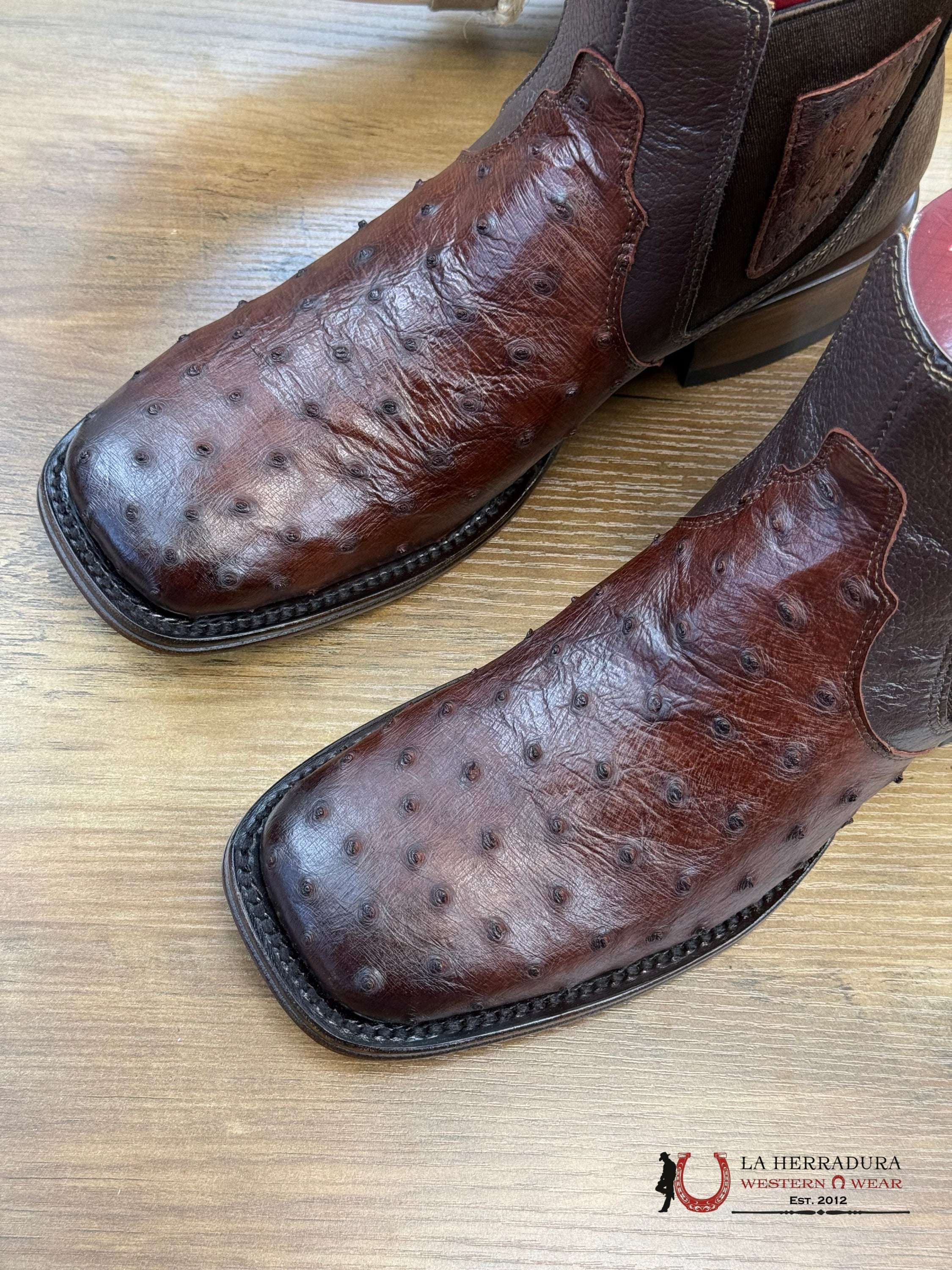 VESTIGIUM SHORT BOOT EXOTIC OSTRICH BROWN LEATHER - 0316 BOTAS HOMBRES