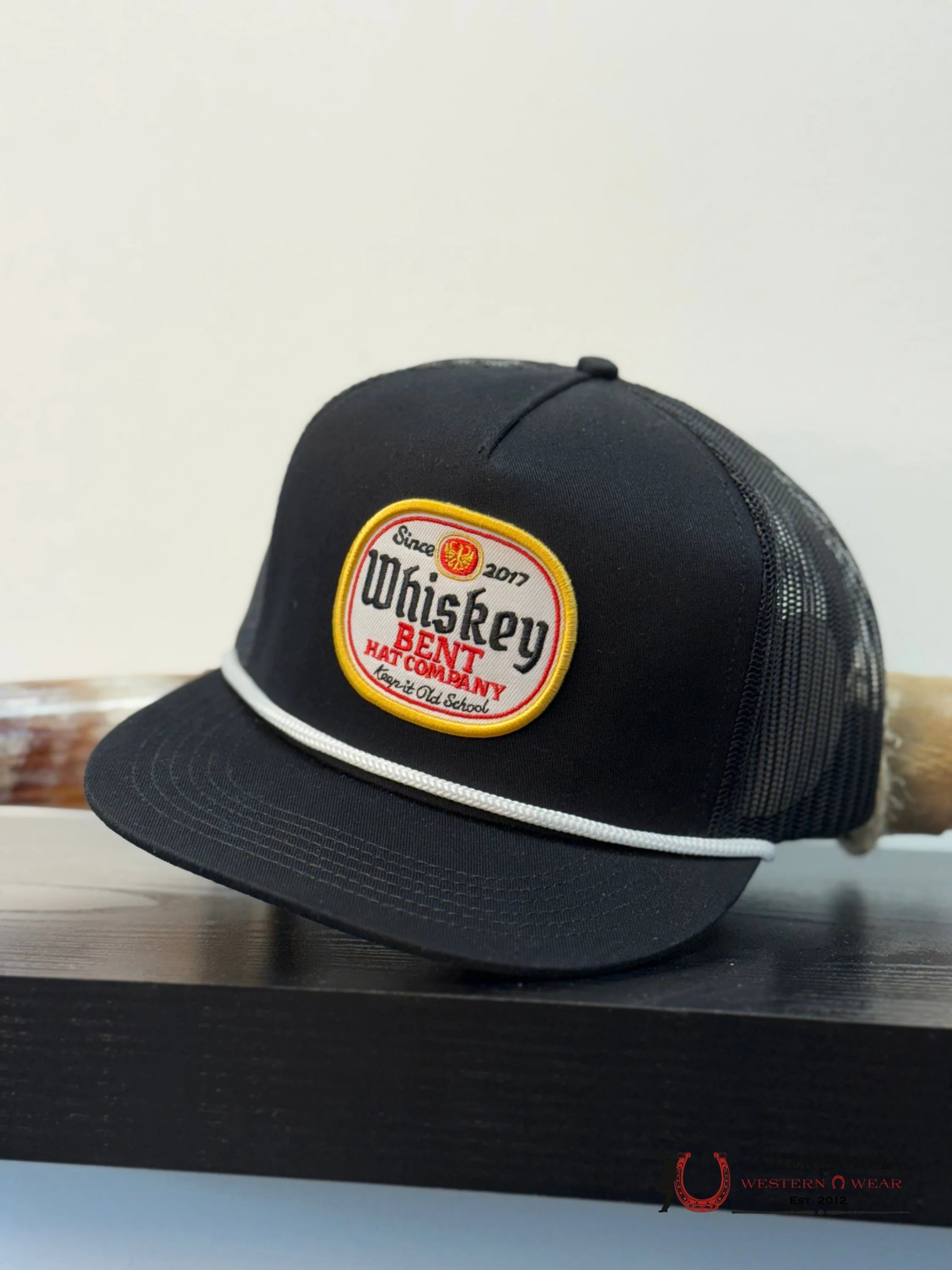 WHISKEY BENT BLACK CAPS MENS GORRAS HOMBRES