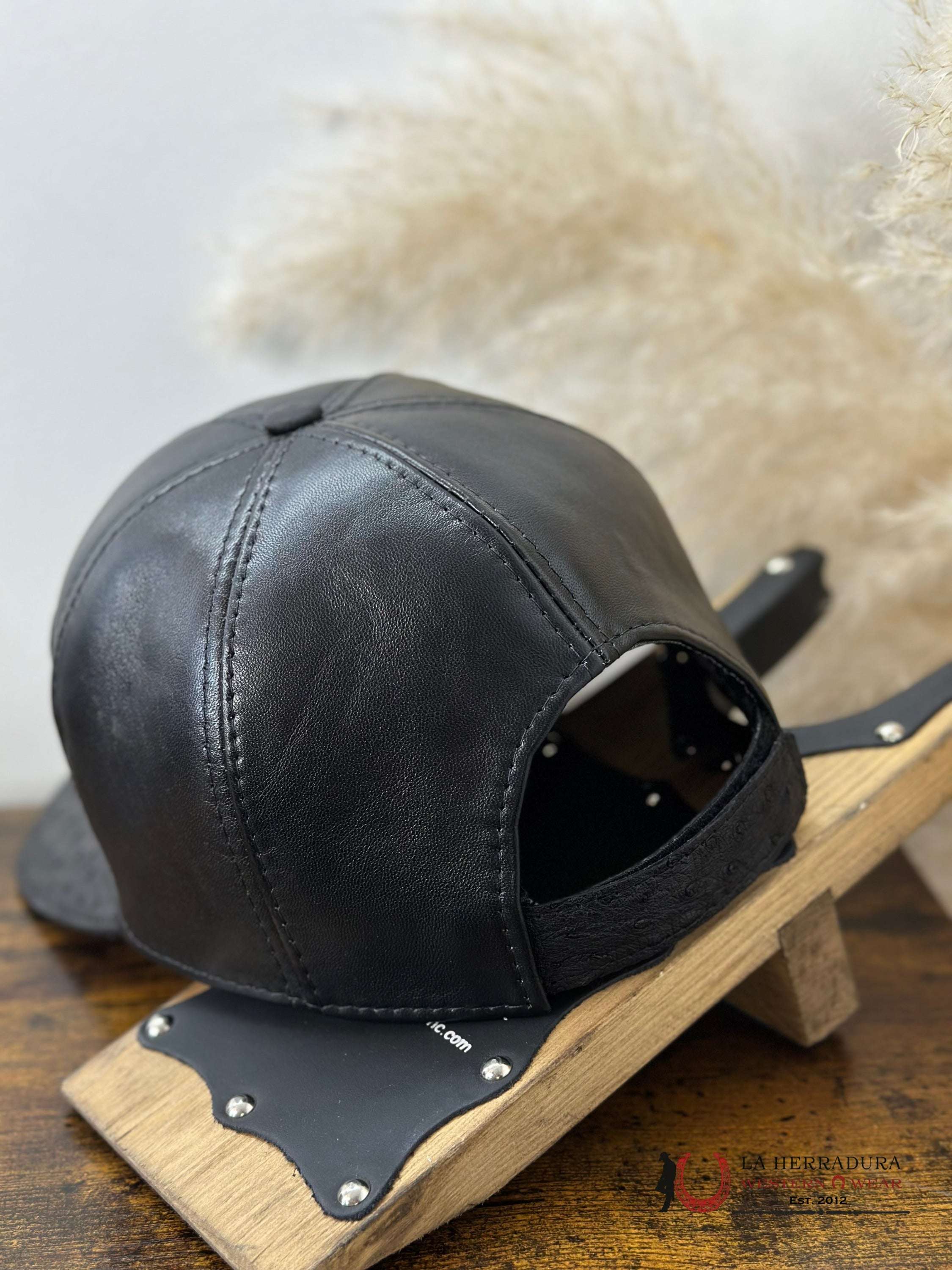 White Diamons Stingray Ostrich Black Cap Caps Mens Gorras Hombres