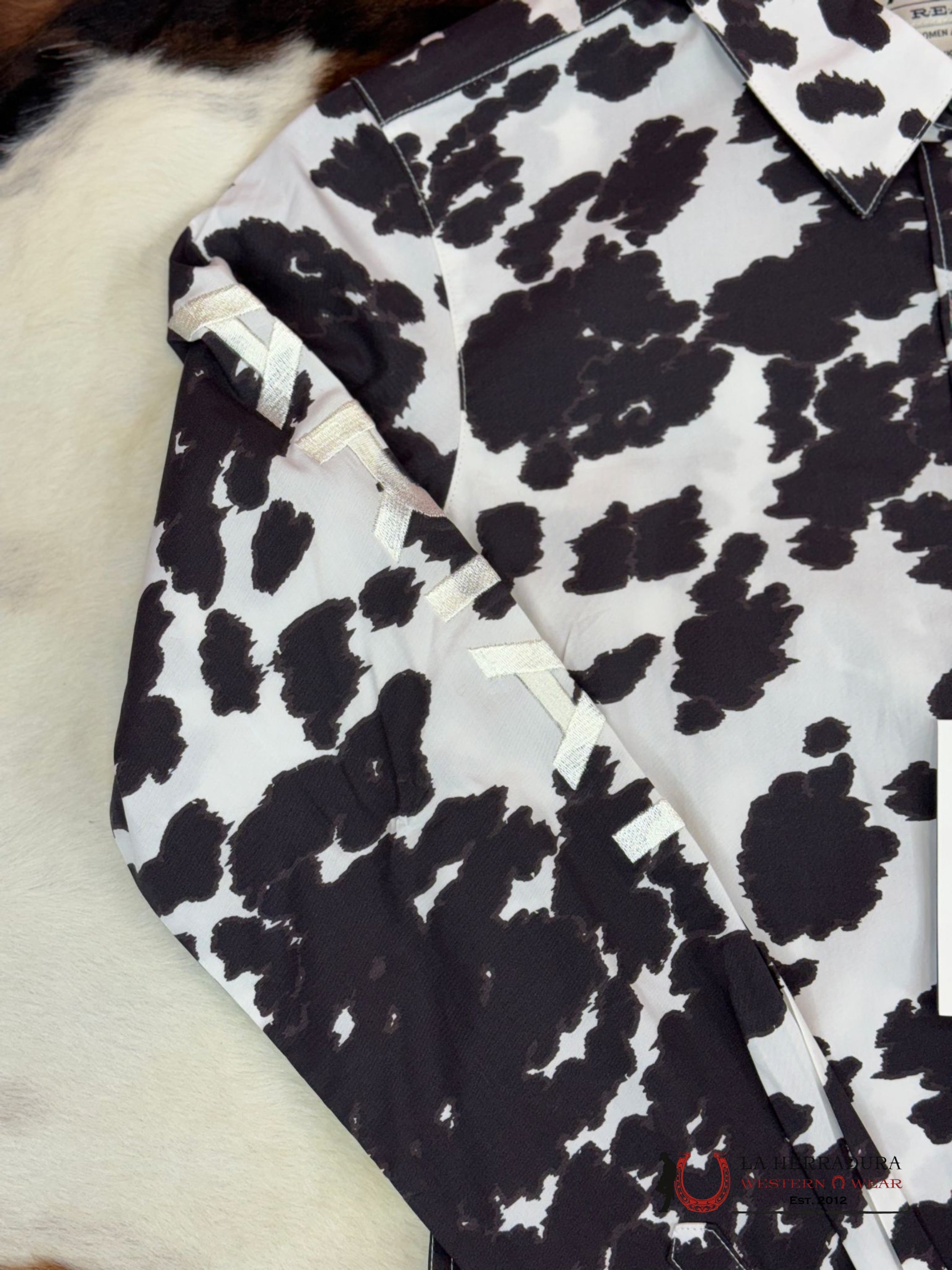 Women Ariat Team Kirby Long Sleeve Cow Print Ropa Mujeres