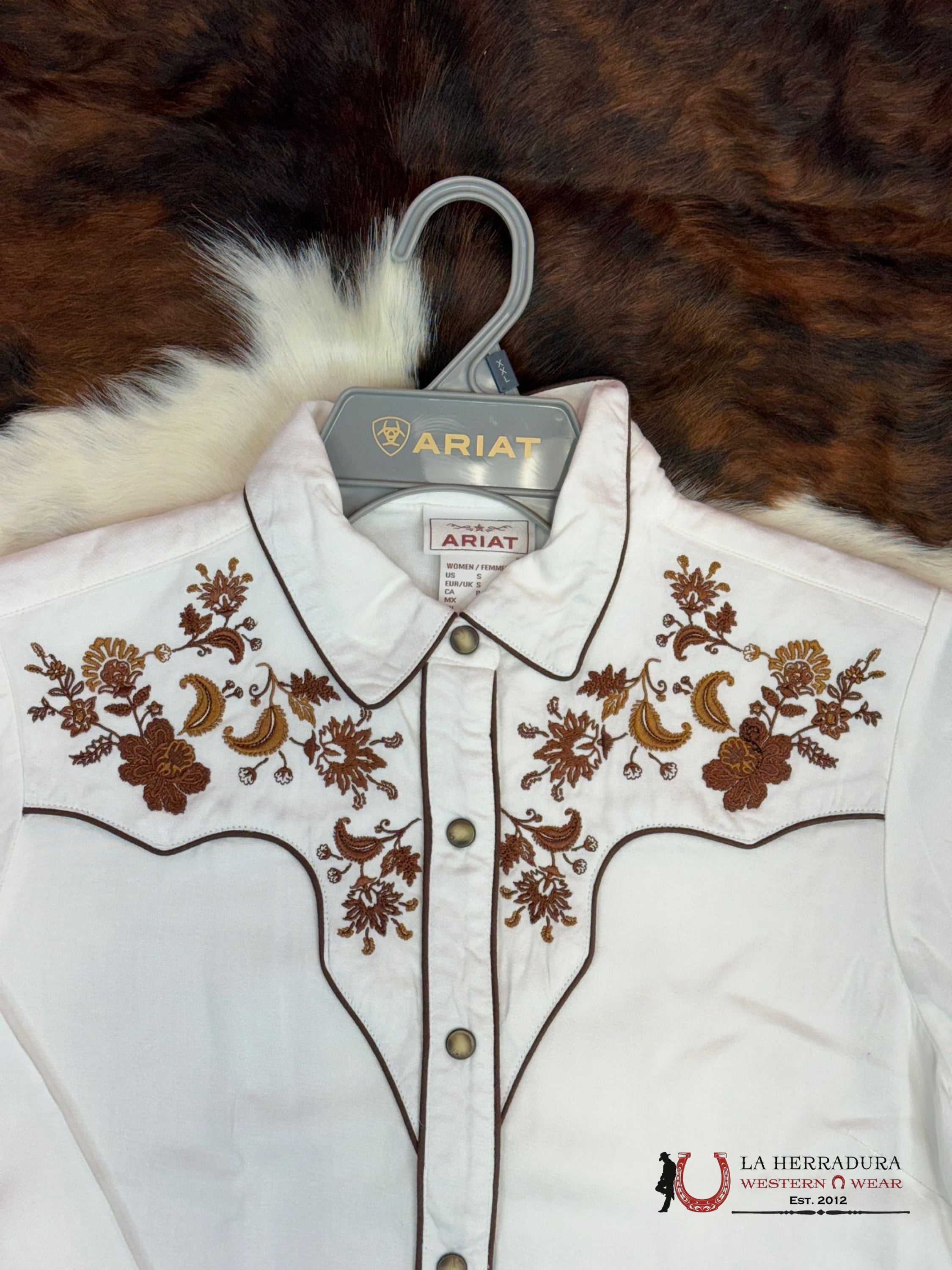 Women Ariat Elsa Long Sleeve Blanc De Flower Detail Ropa Mujeres