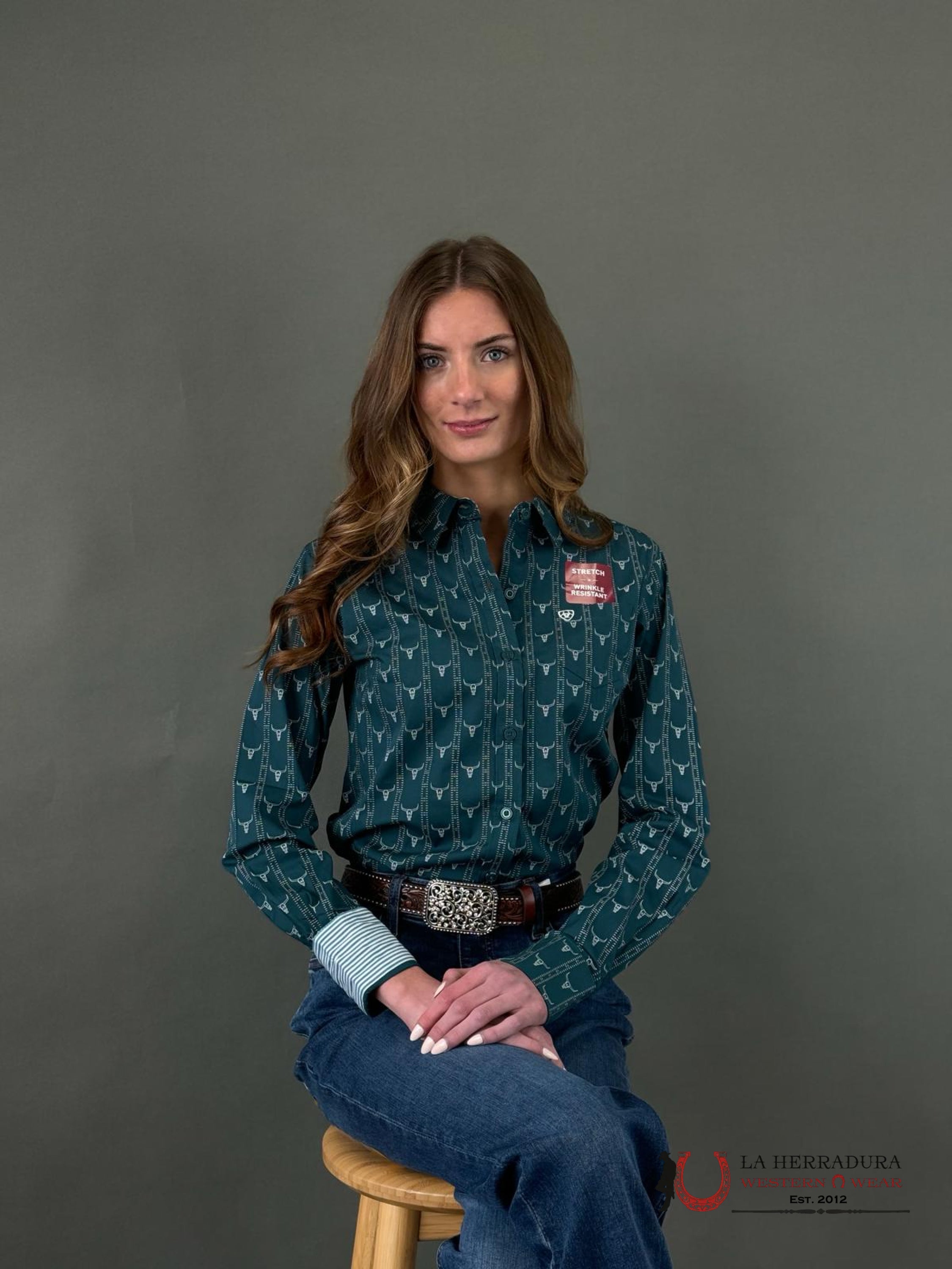 Women Ariat Kirby Steerhead Print Long Sleeve Shirt Ropa Mujeres