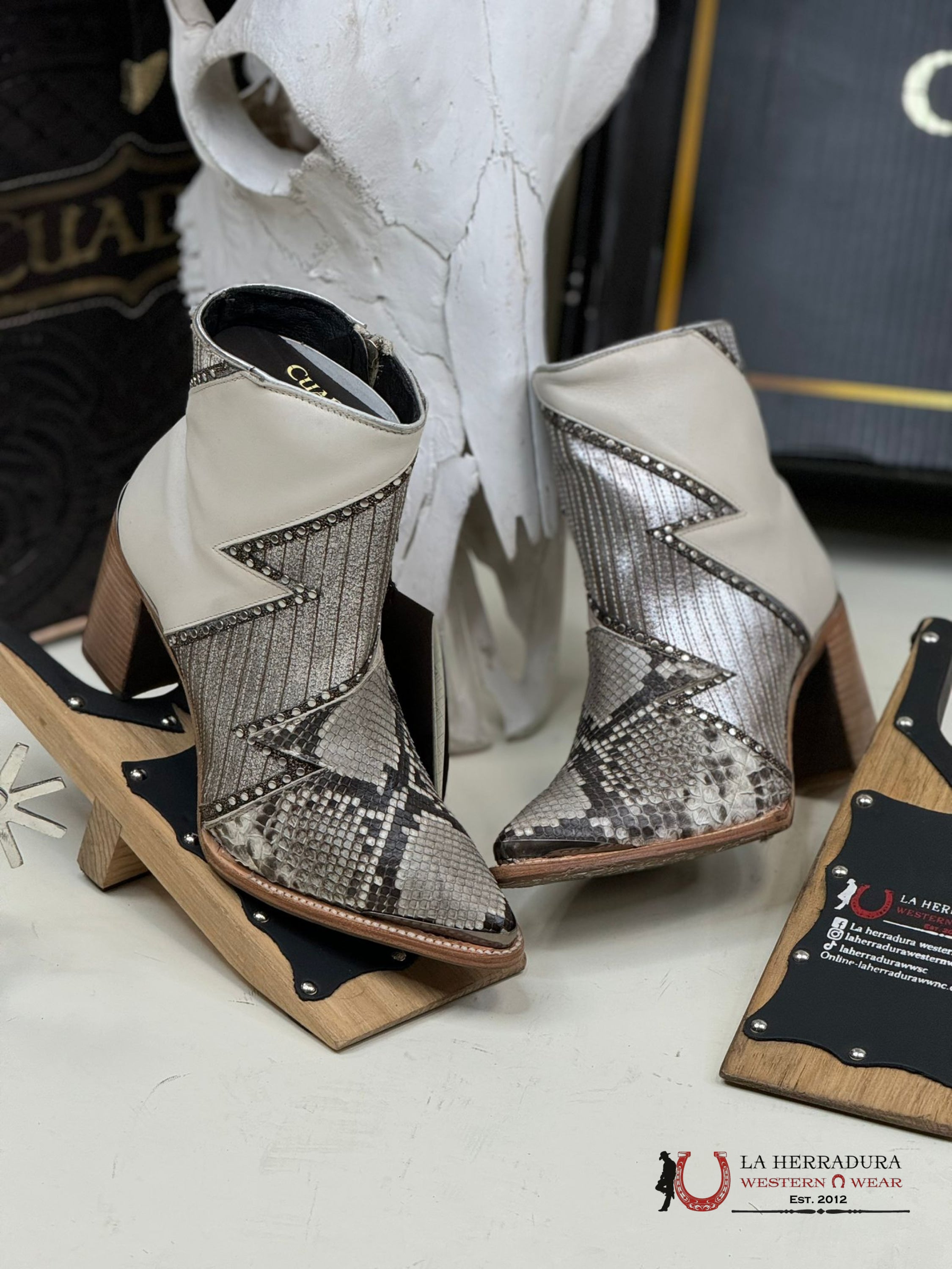 Women Cuadra Short Boot Python Belly Grecas Beige Zipper & Studs Pointed Toe Botas Mujeres