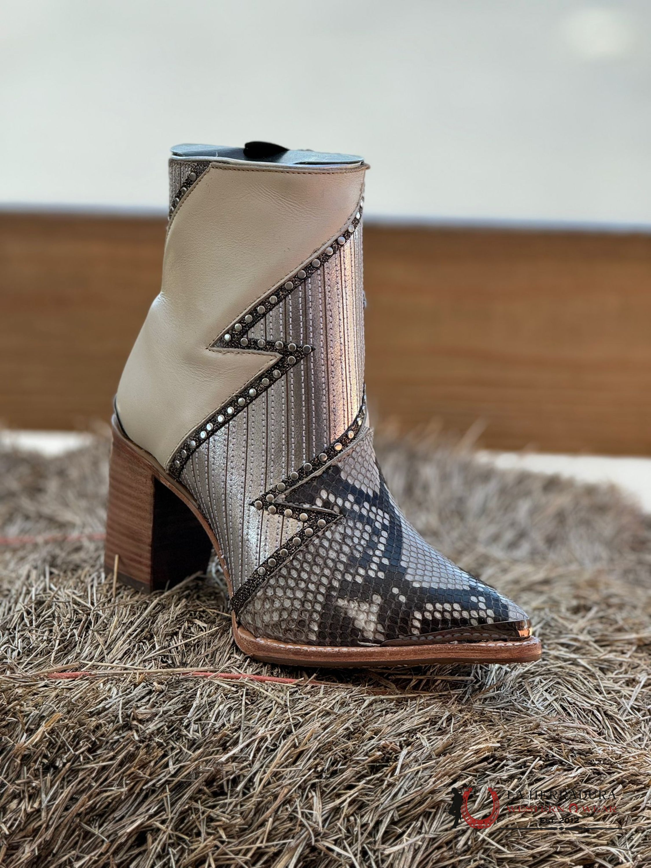 Women Cuadra Short Boot Python Belly Grecas Beige Zipper & Studs Pointed Toe Botas Mujeres