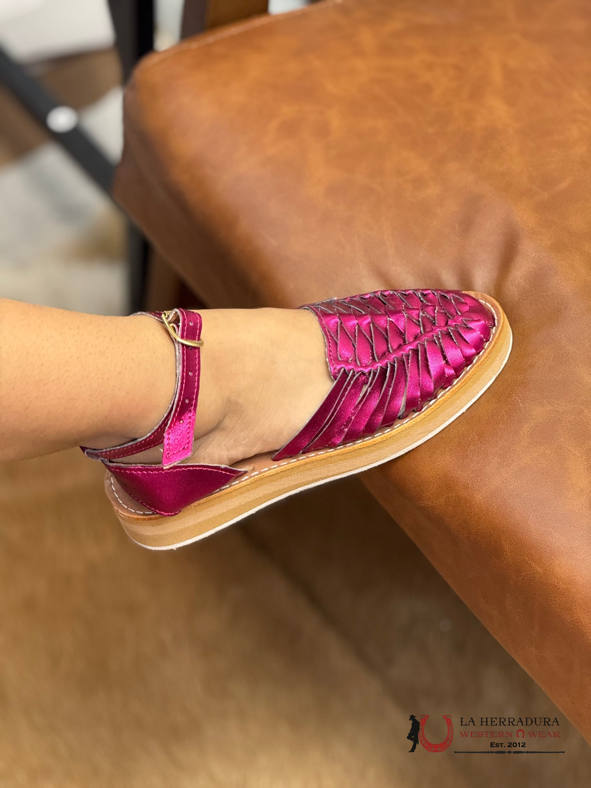 WOMEN HUARACHE 026 ESQUELETO FUSHIA MENTALICO BOTAS MUJERES