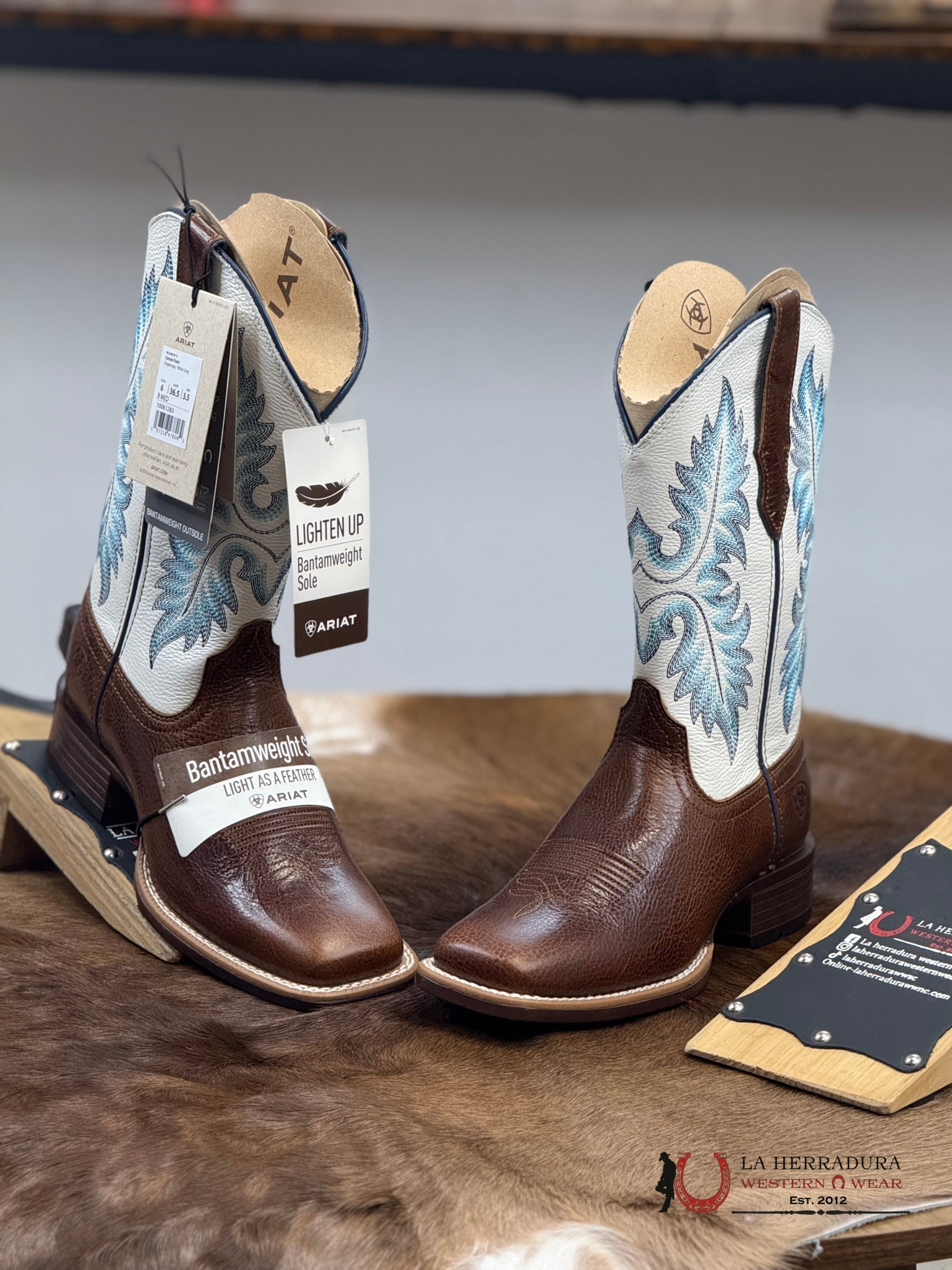 Womens Ariat Canyon Point Gingersnap White Square Toe Boots Botas Mujeres