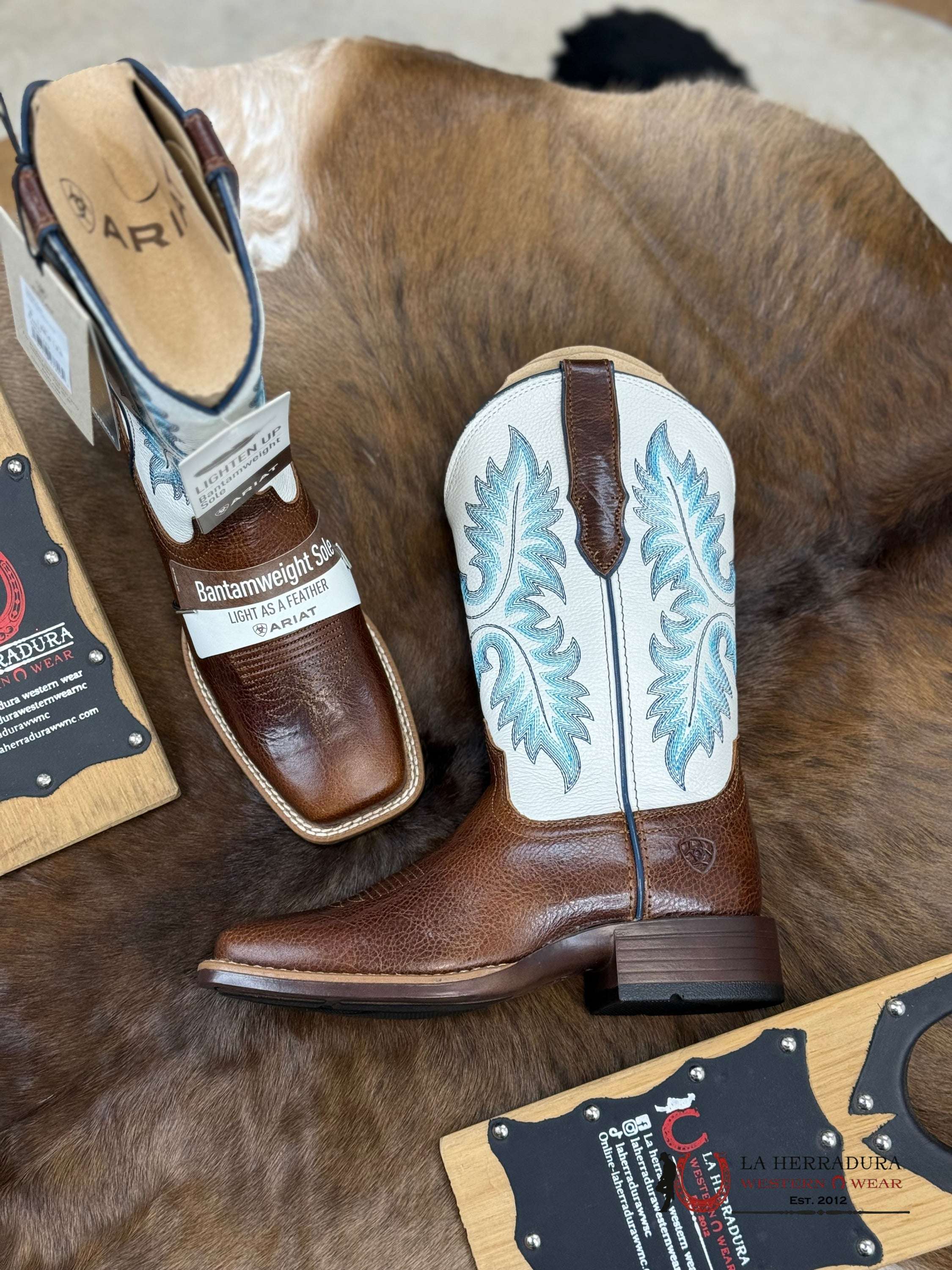 Womens Ariat Canyon Point Gingersnap White Square Toe Boots Botas Mujeres
