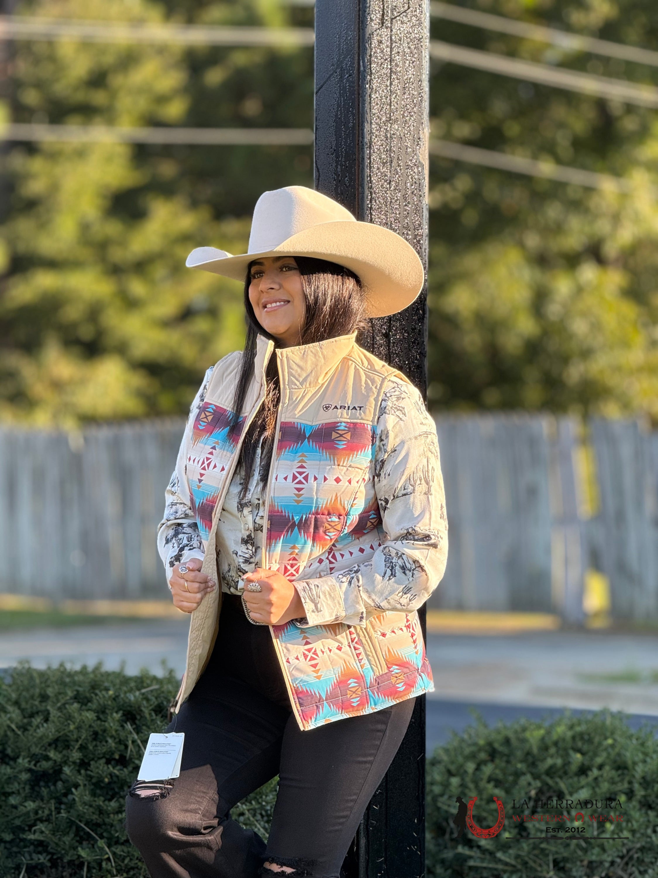 Women’s Ariat Serrano Southwest Print Cruins Vest-2832 Ropa Mujeres