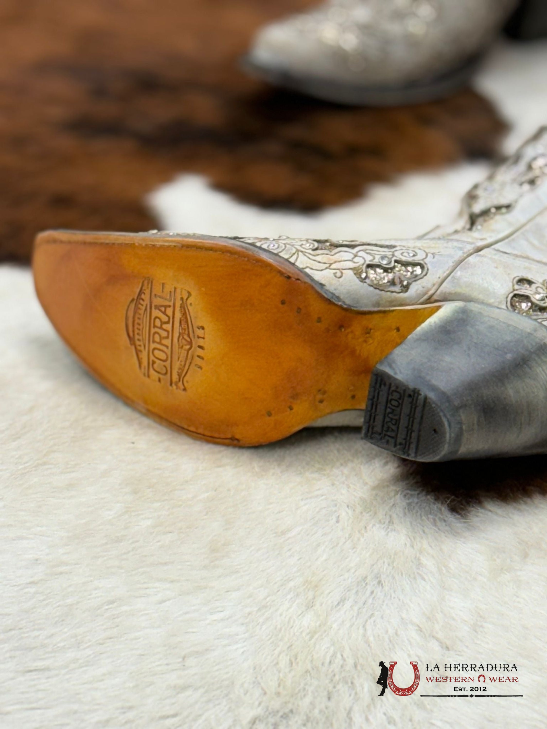 Womens Corral Beige Distressed Glitter Inlay & Embroidery Tall Boot Botas Mujeres