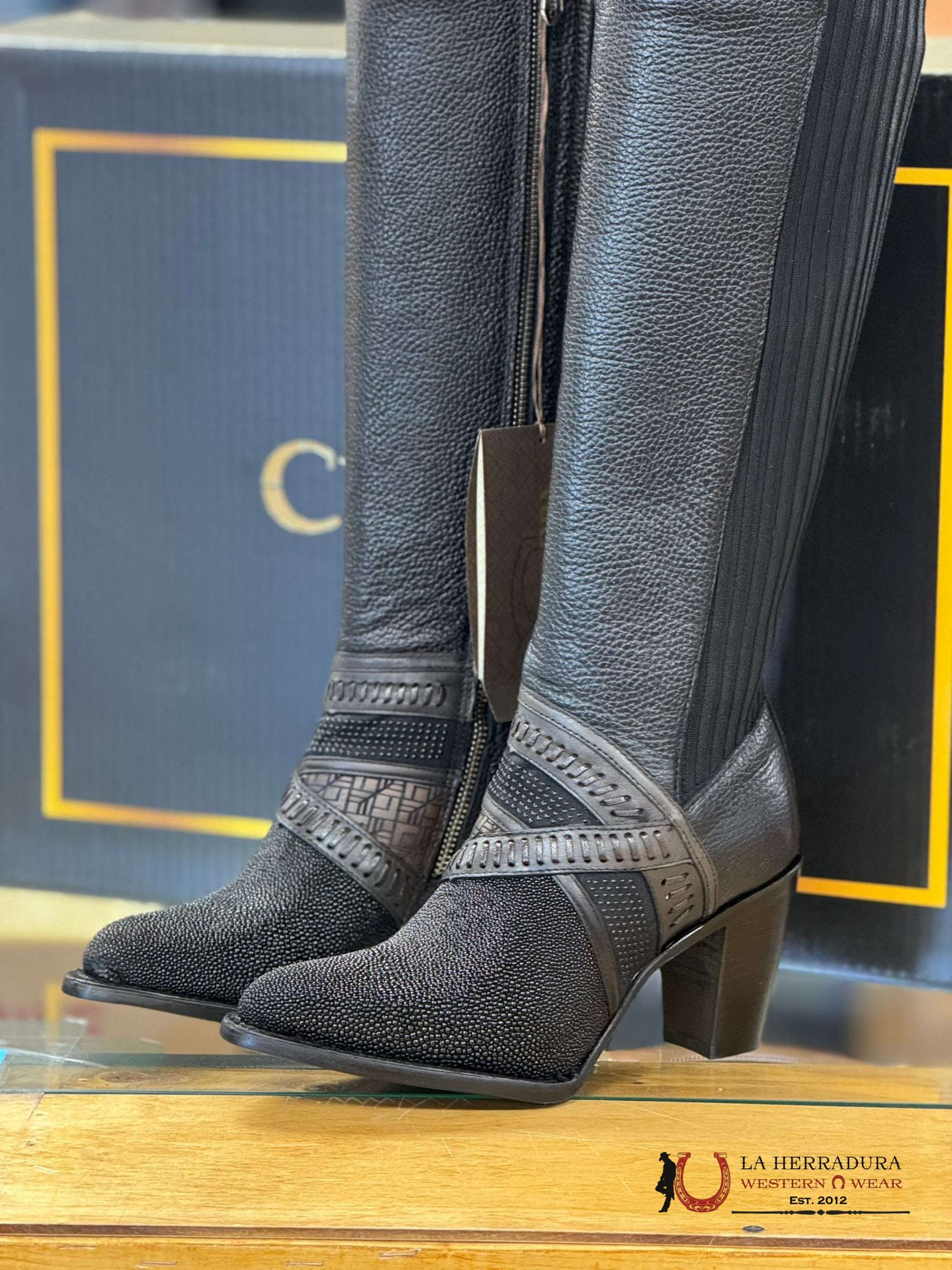 Womens Cuadra Mantarraya Negra Tall Boot Botas Mujeres