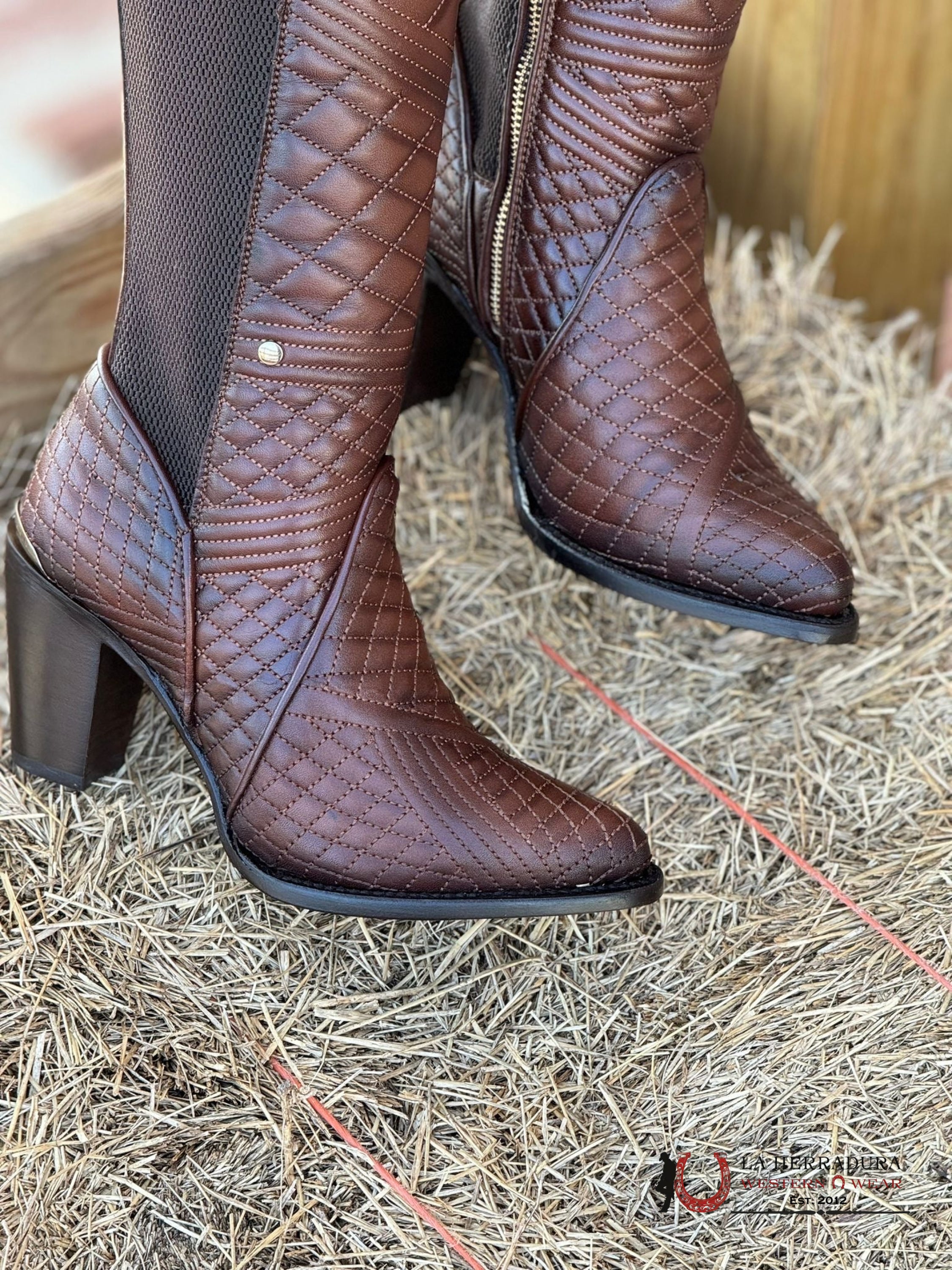 Womens Cuadra Res Azteca Honey Embroidery Tall Boot Round Toe Botas Mujeres