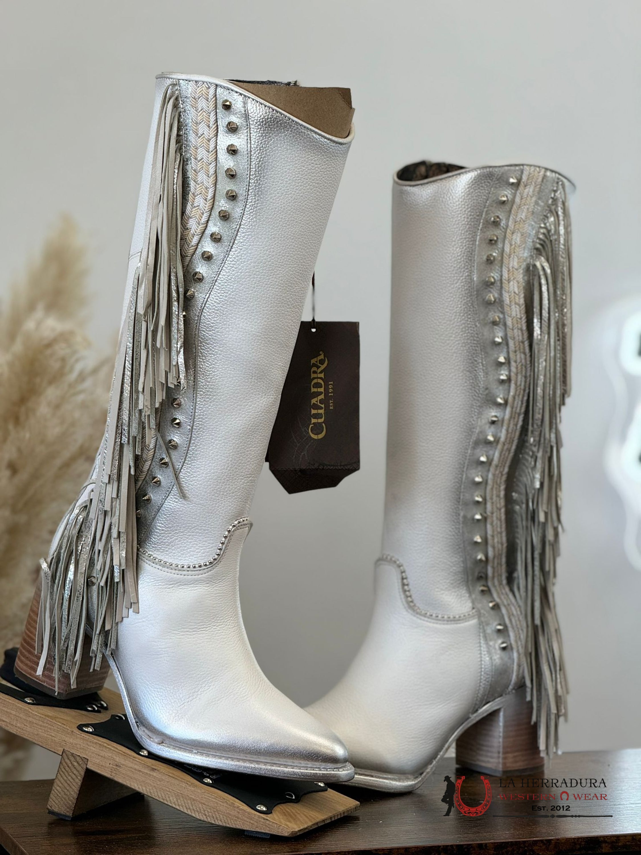 Womens Cuadra Res Cordova White Zipper & Studs Fringe Point Toe Tall Boot Botas Mujeres
