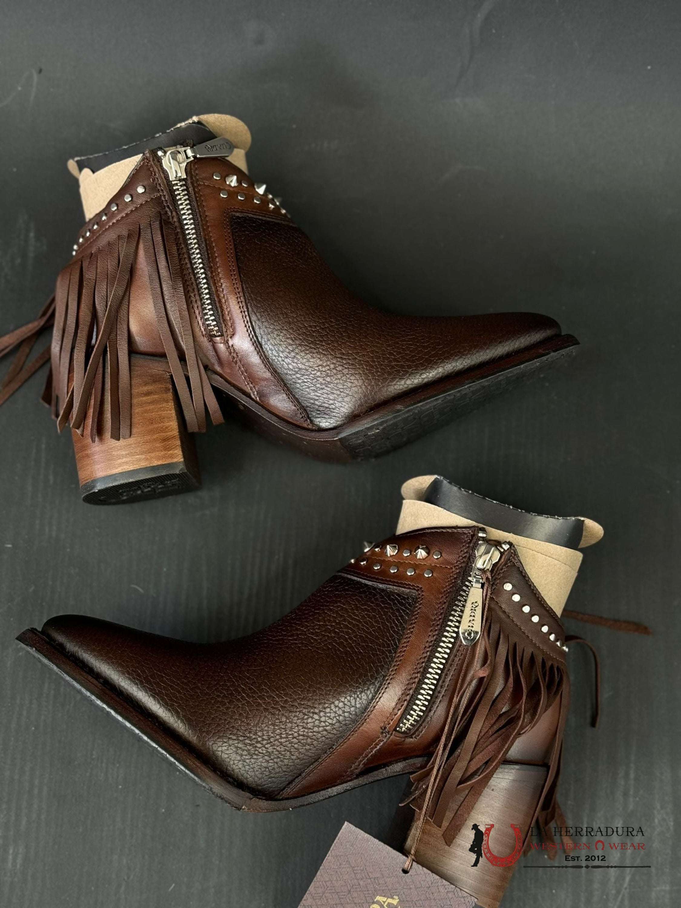 Women’s Cuadra Short Boot Res Chocolate Zipper Studs & Fringe Pointed Toe Botas Mujeres