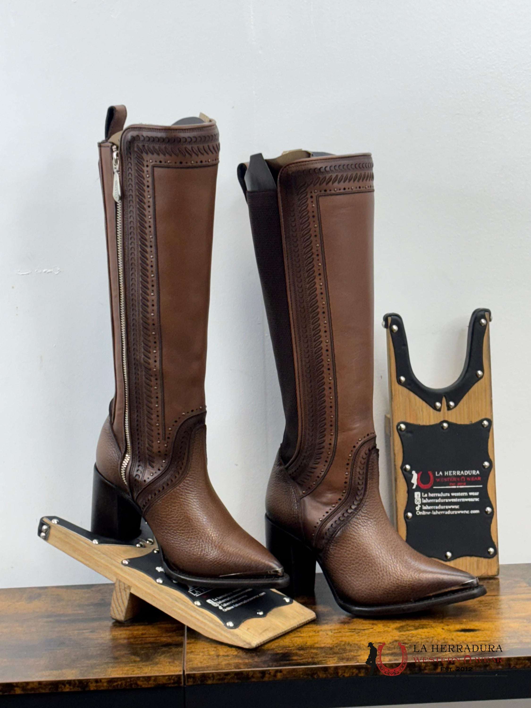 Women’s Cuadra Tall Boot Brown Laser & Woven Zipper Pointed Toe Botas Mujeres
