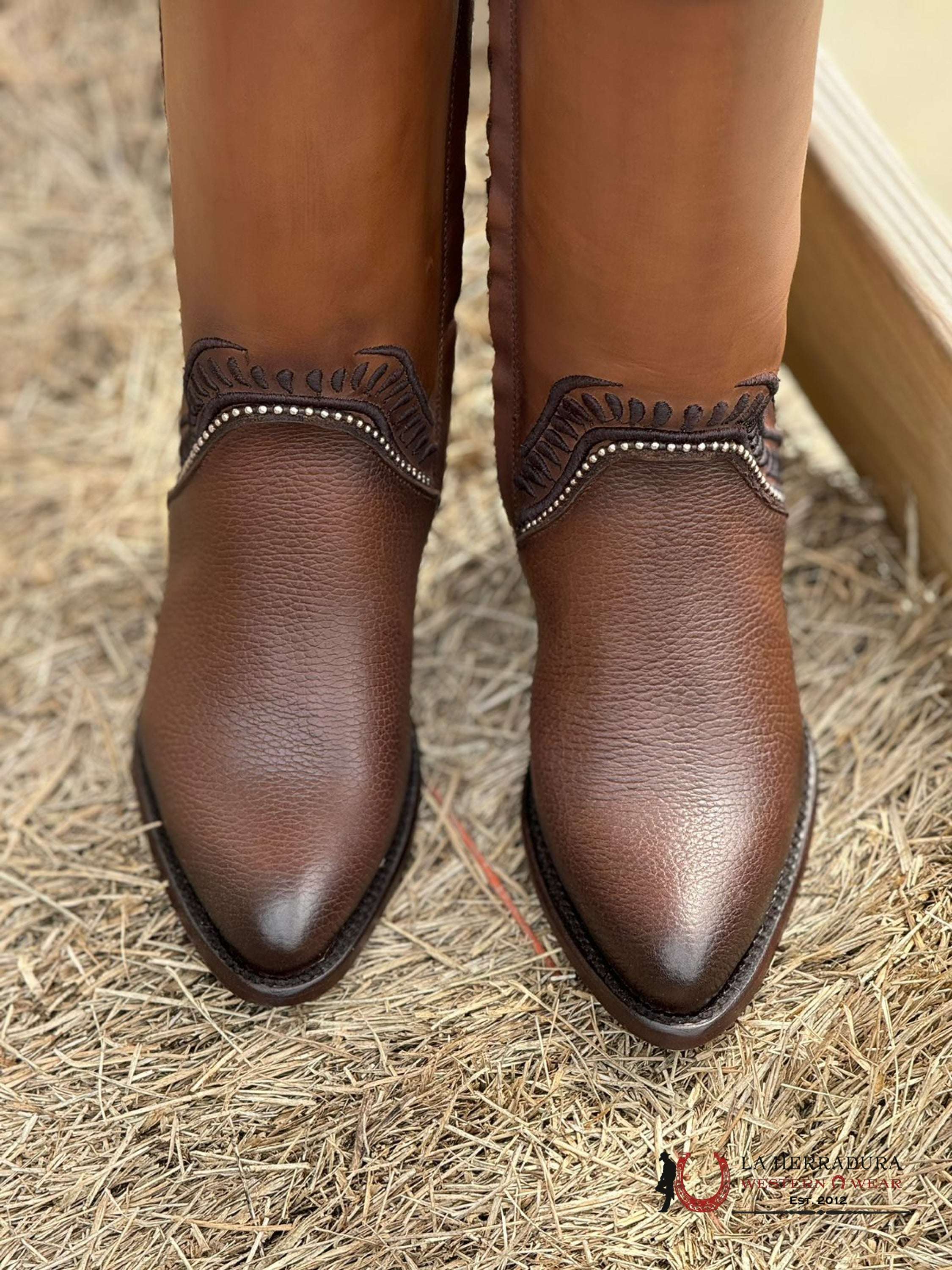 Women’s Cuadra Tall Boot Res Damasco Chocolate Embroidery Round Toe Botas Mujeres