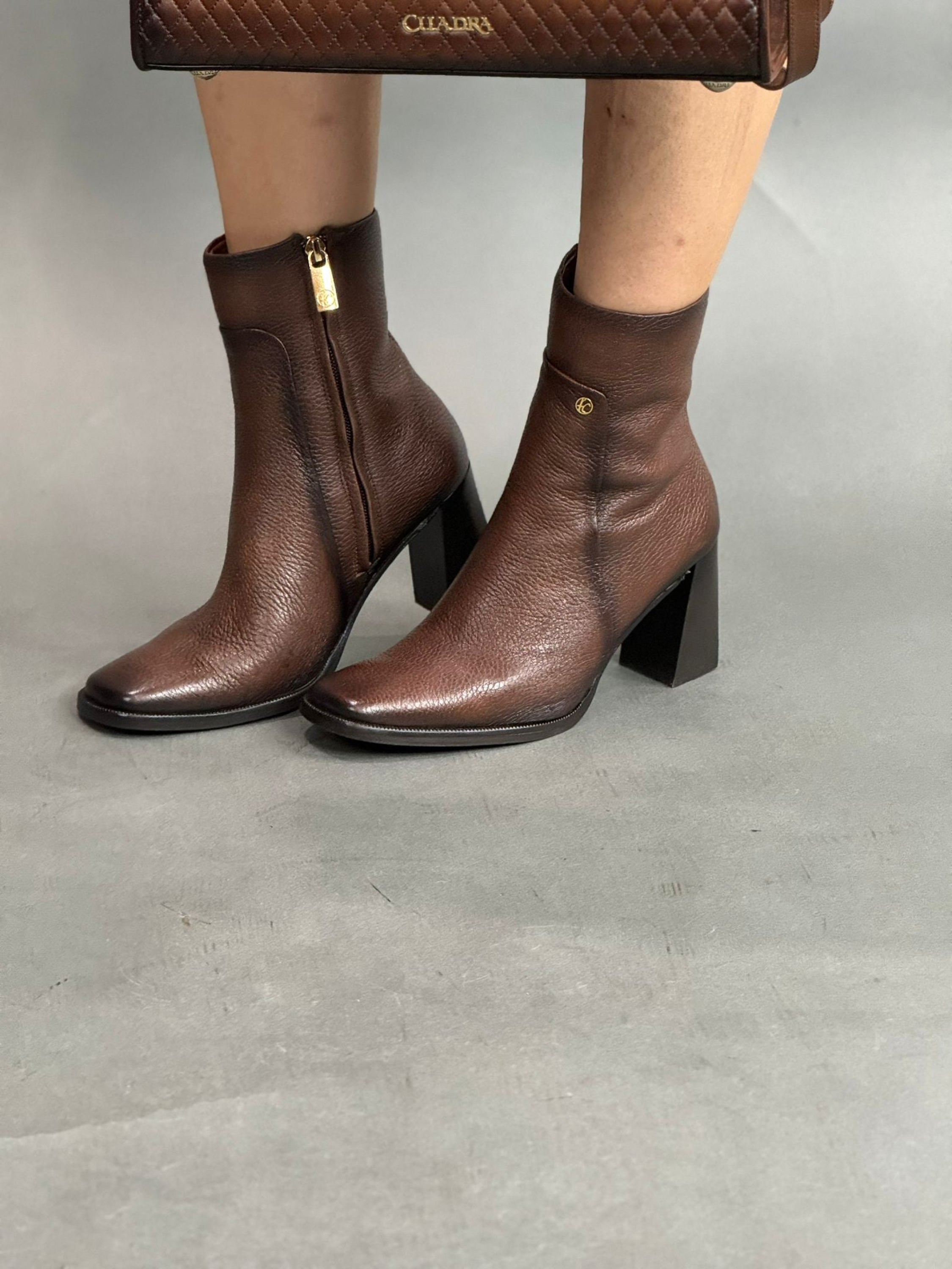 Womens Franco Cuadra Diego Miel Botin French Toe Botas Mujeres