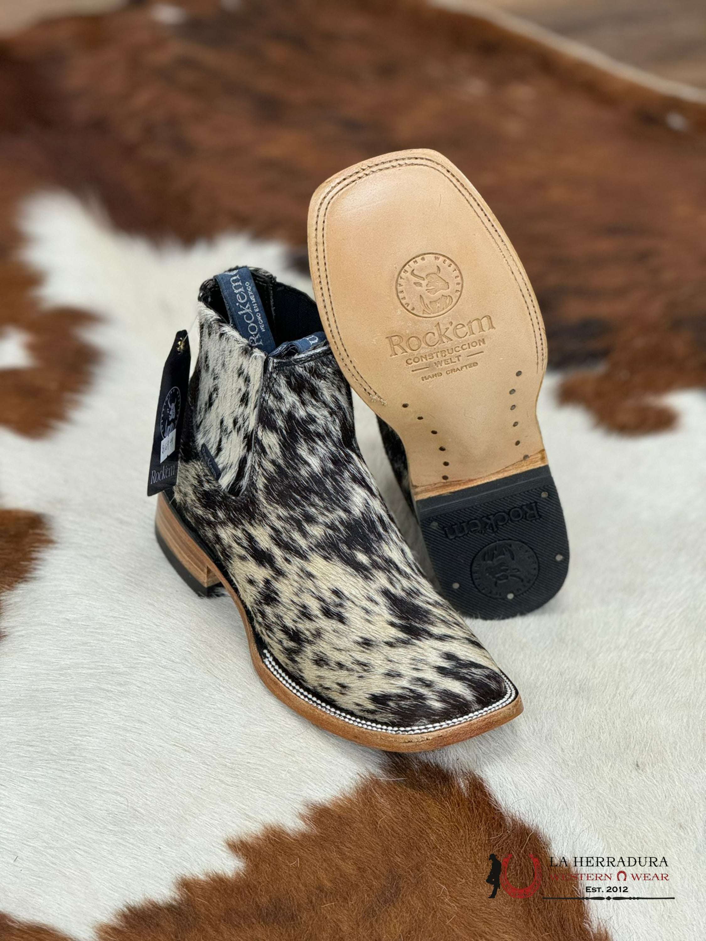 Womens Rock’em White & Black Cow Hide Short Boot(Every Pair Is Unique) Botas Mujeres