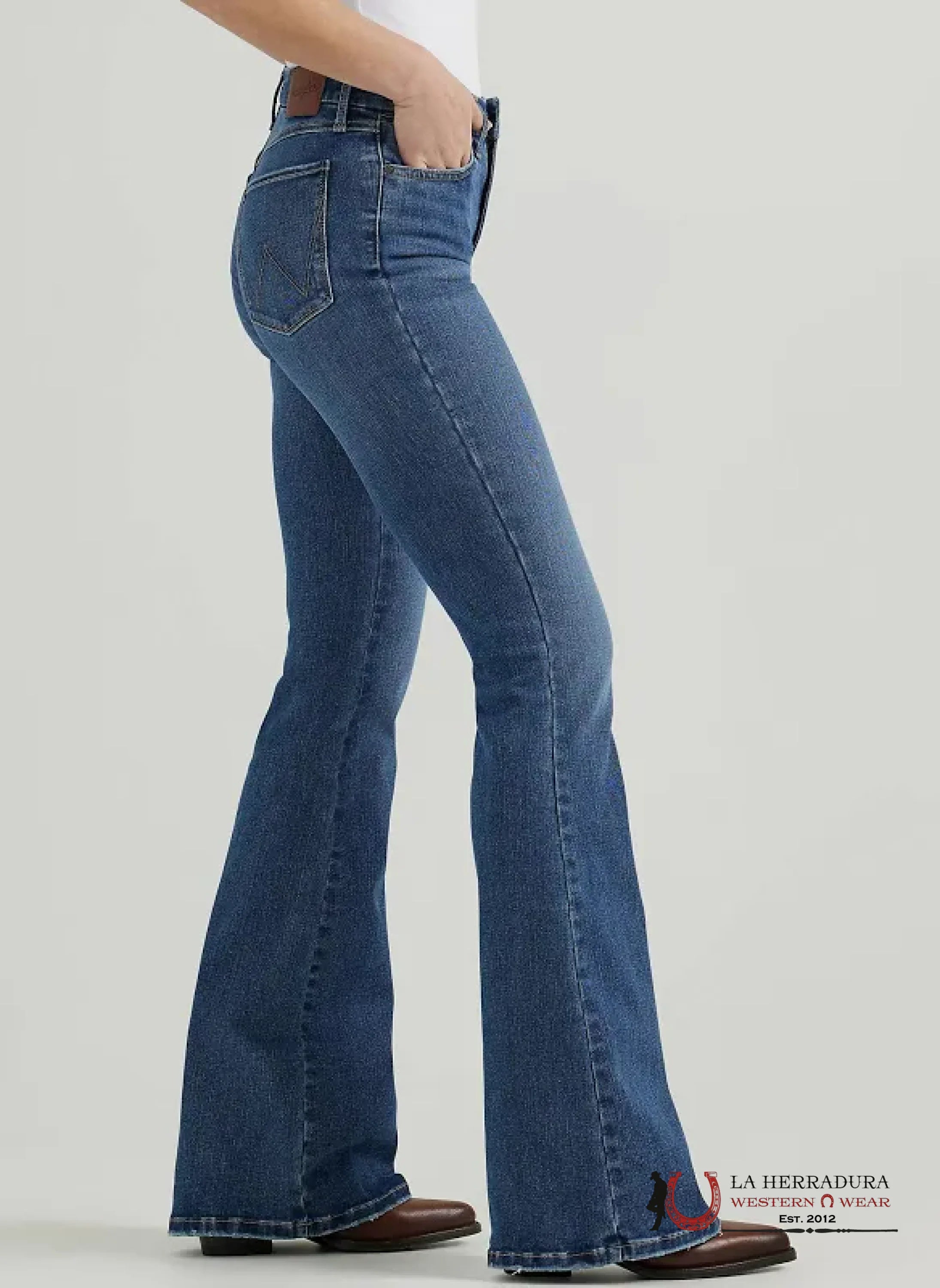 Womens Wrangler Bespoke Flare Jeans Ropa Mujeres