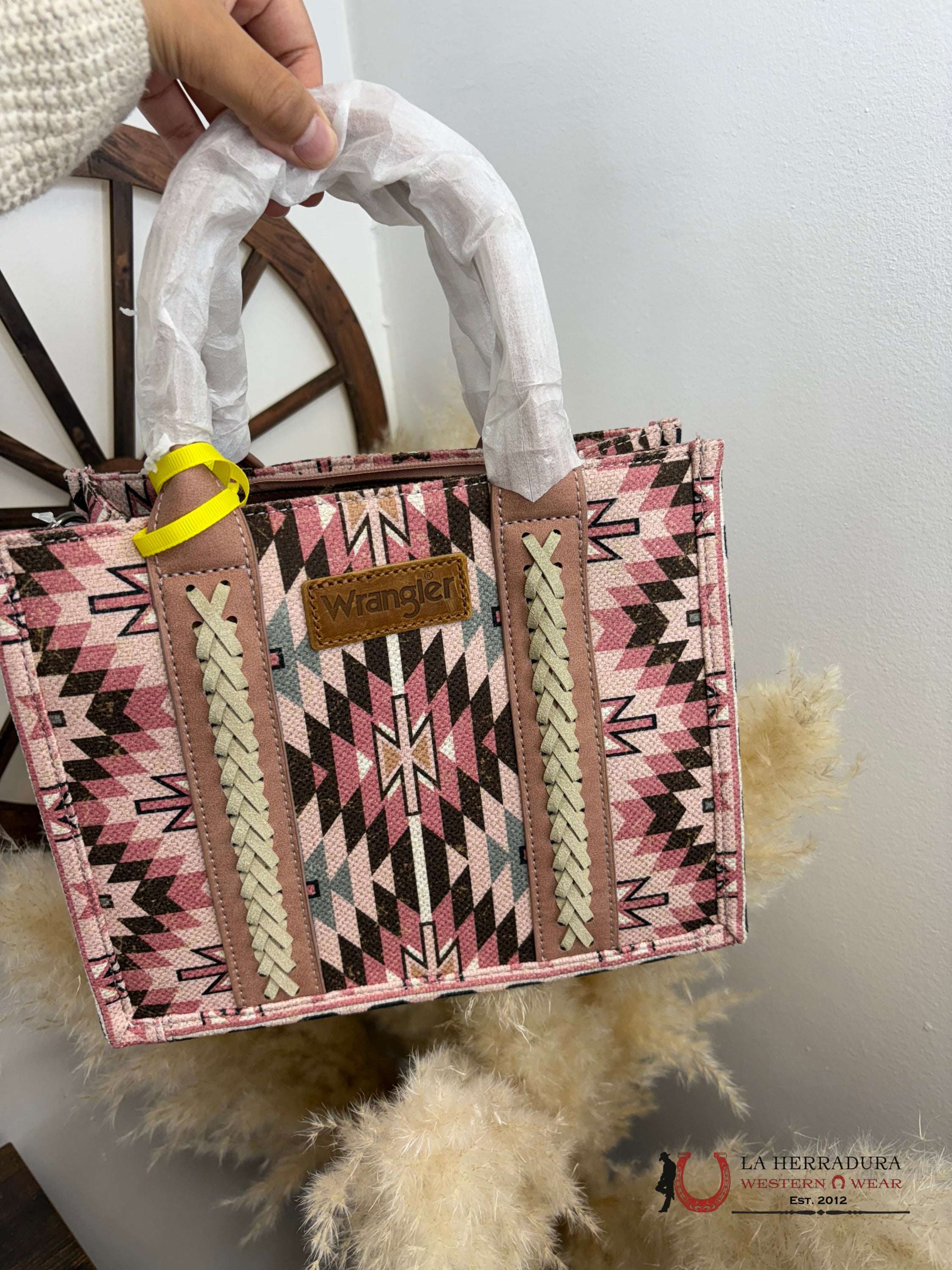 Wrangler Azteca Pink Bag Ropa Mujeres