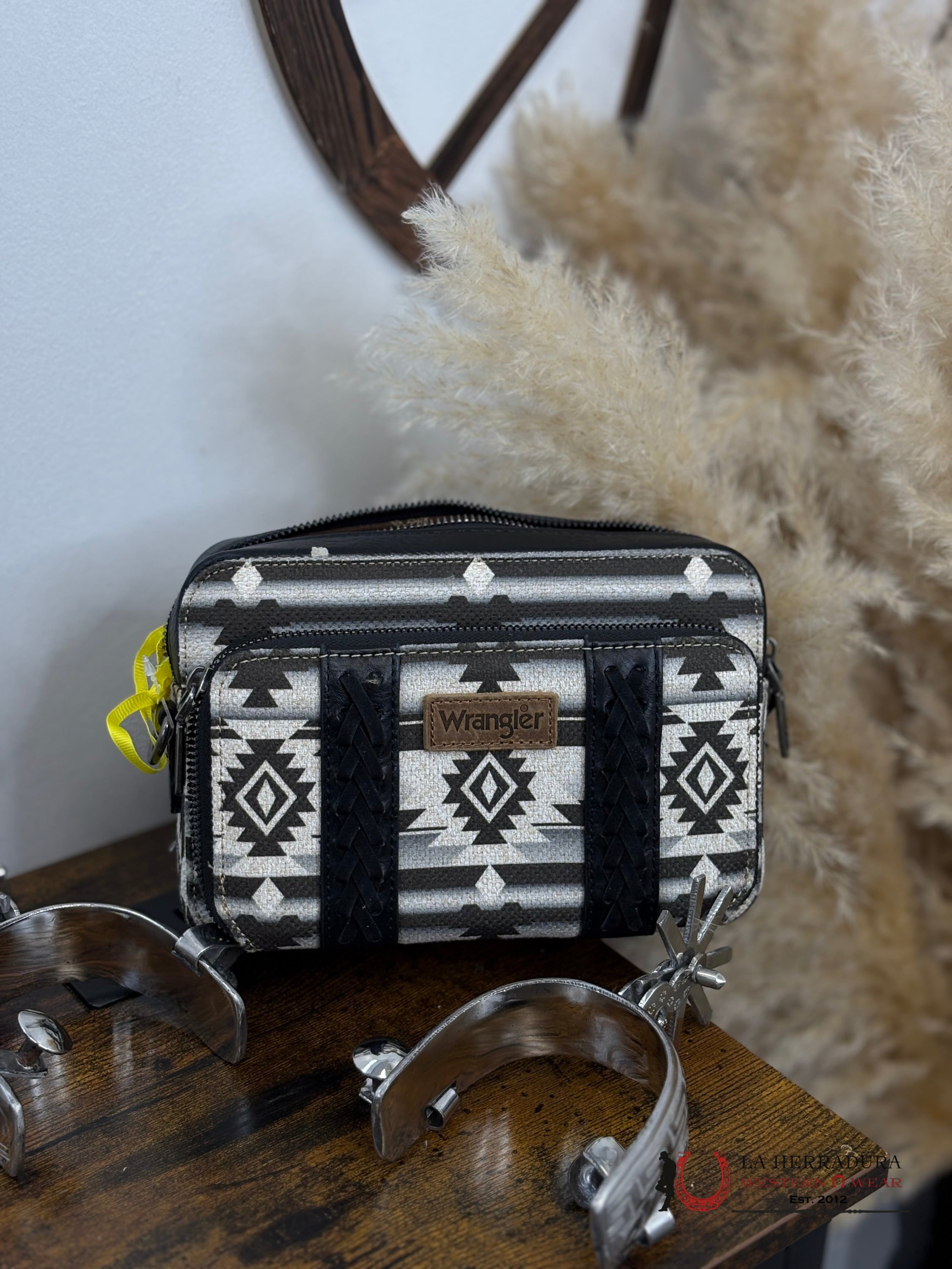 Wrangler Black Aztec Crossbody Ropa Mujeres