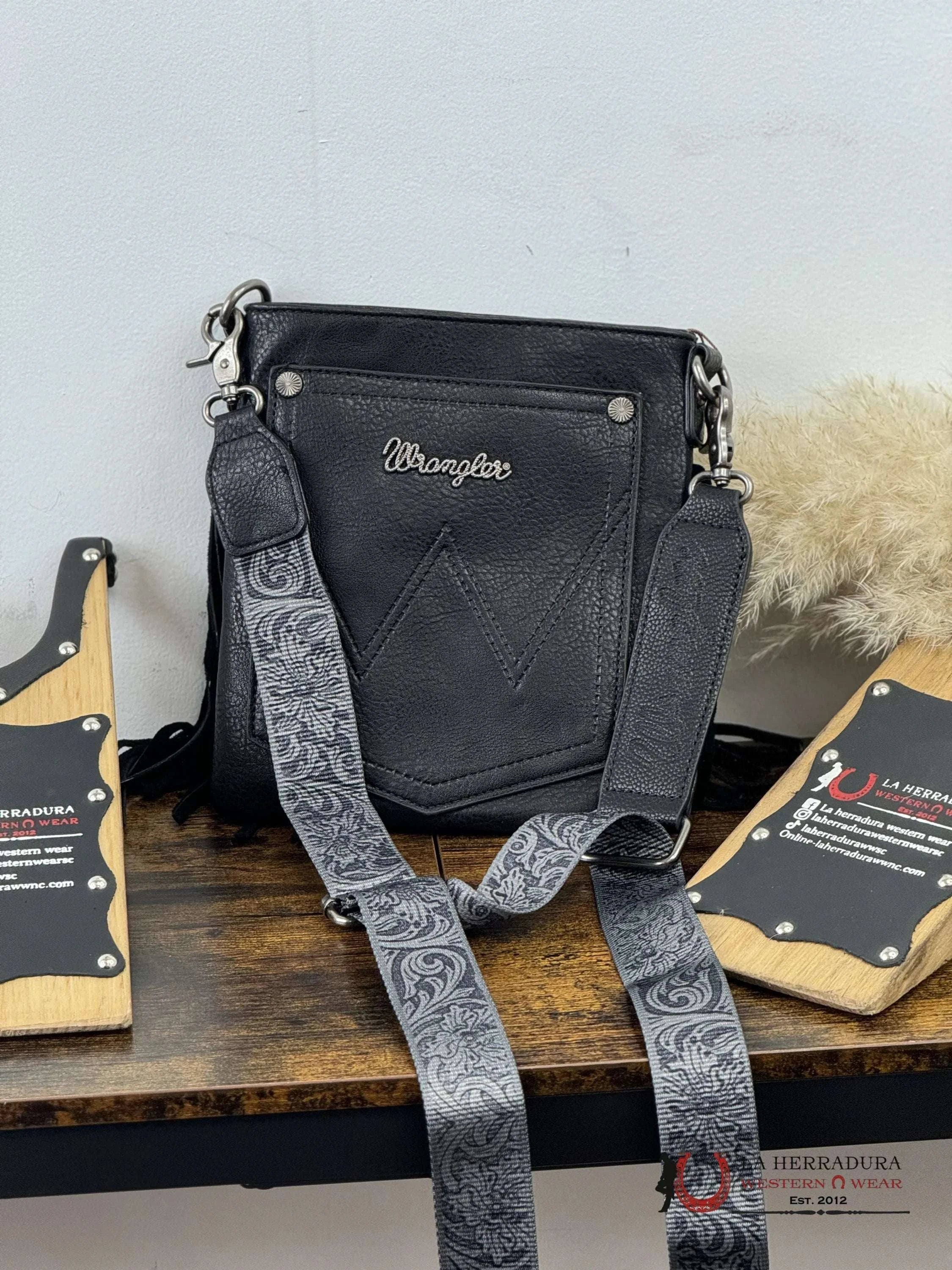 Wrangler Black Hand Tooled Crossbody Ropa Mujeres