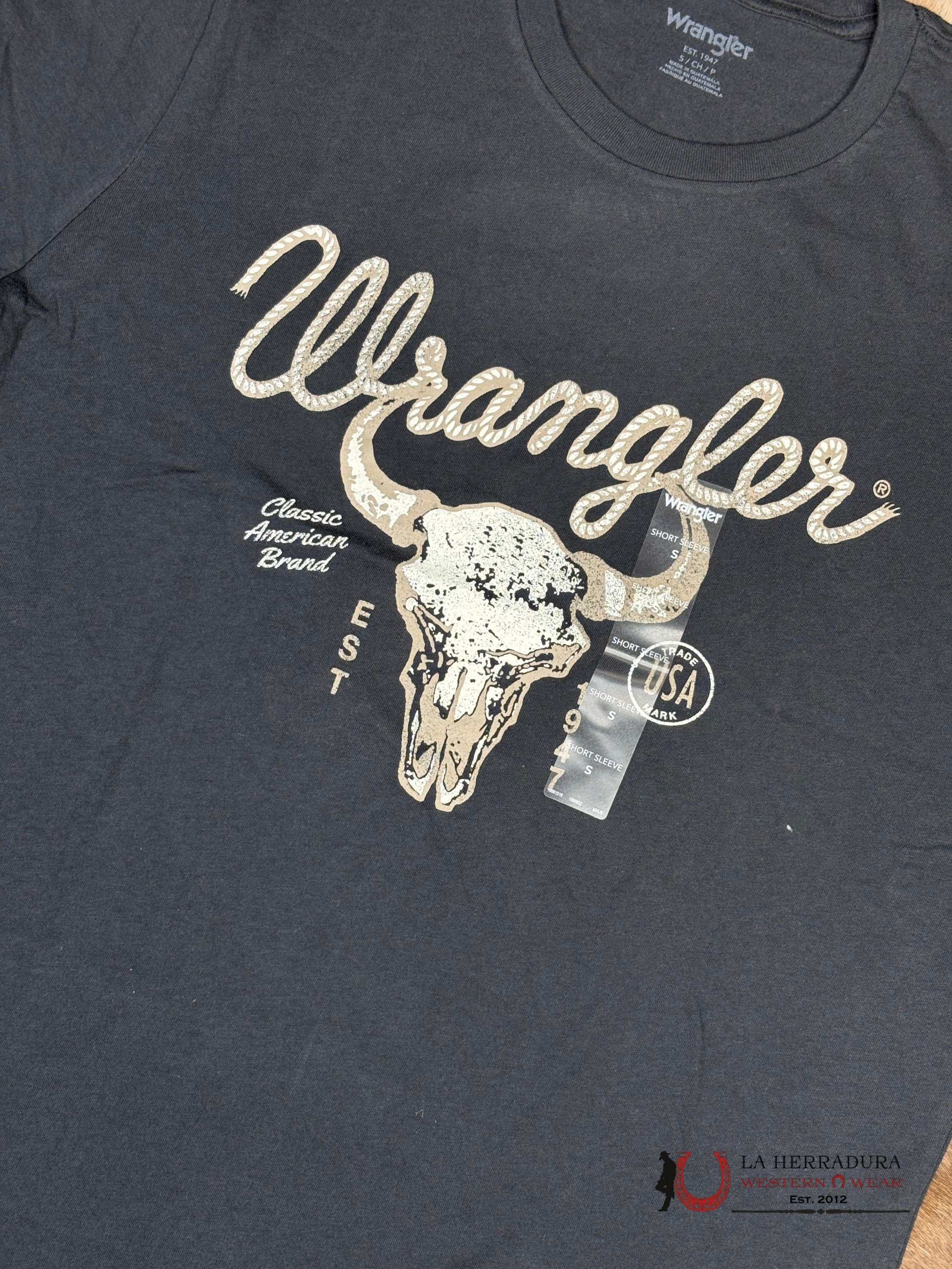 Wrangler Black With Longhorn Design Short Sleeve Shirt - 1849 ROPA HOMBRES