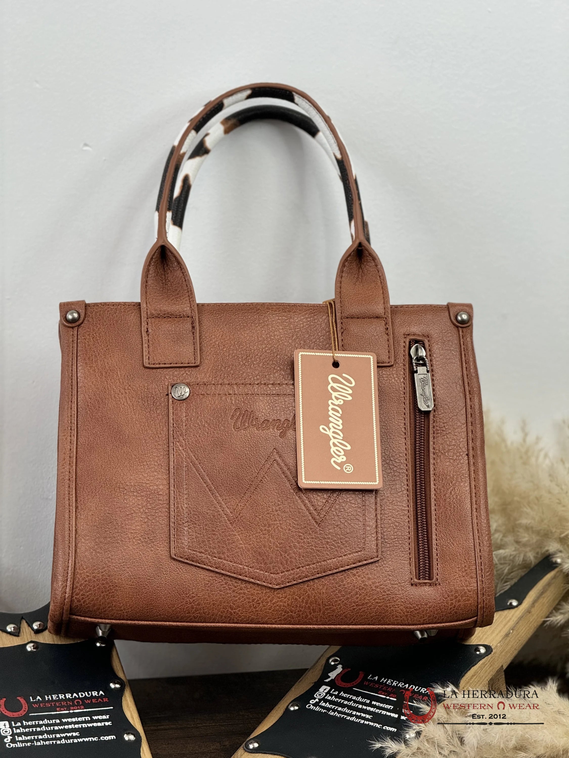 Wrangler Brow Cow Print Hand Bag Ropa Mujeres