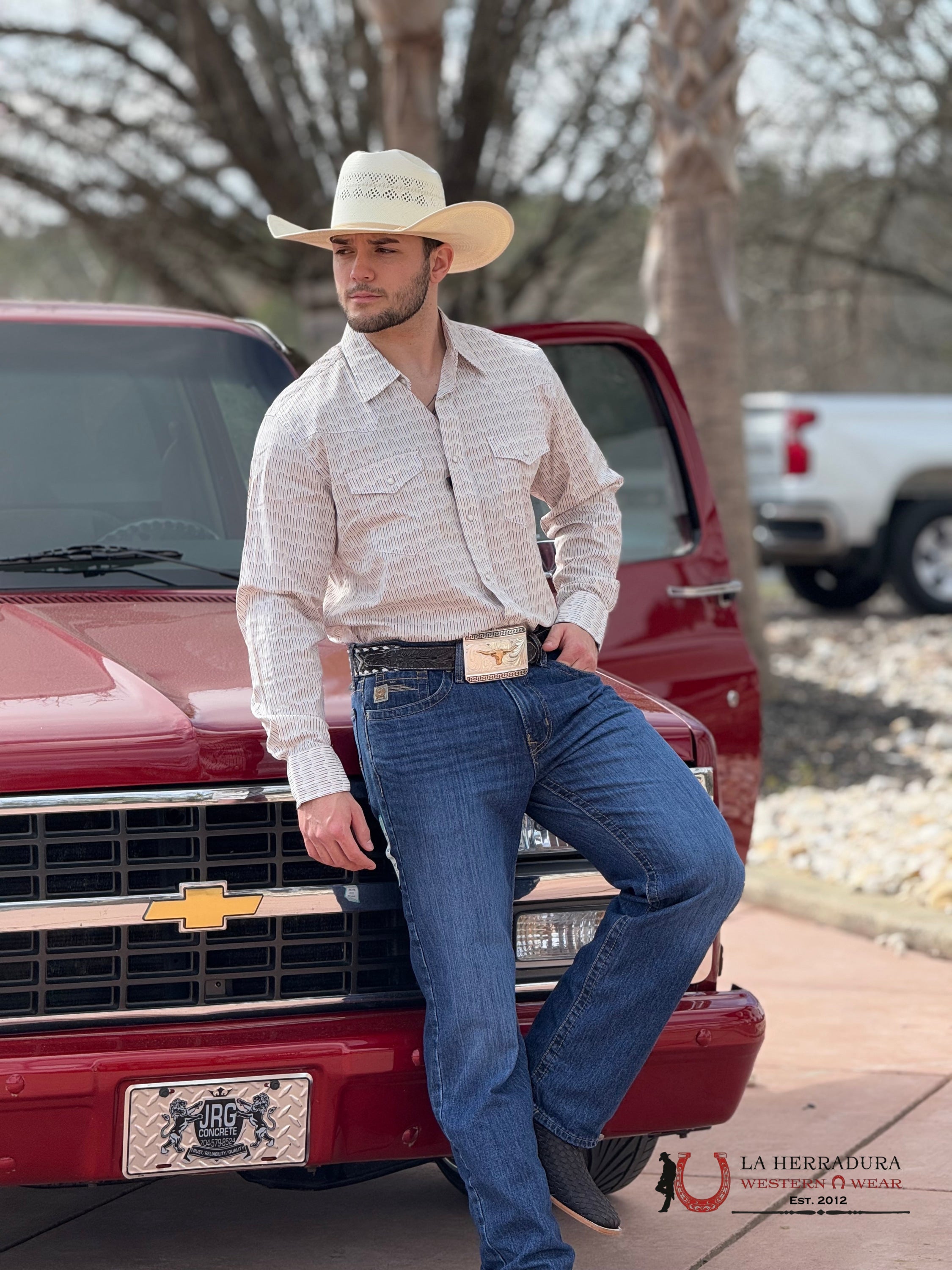 WRANGLER CLASSIC FIT 20X BEIGE WITH BROWN AND BLUE DETAILS - 9548 ROPA HOMBRES