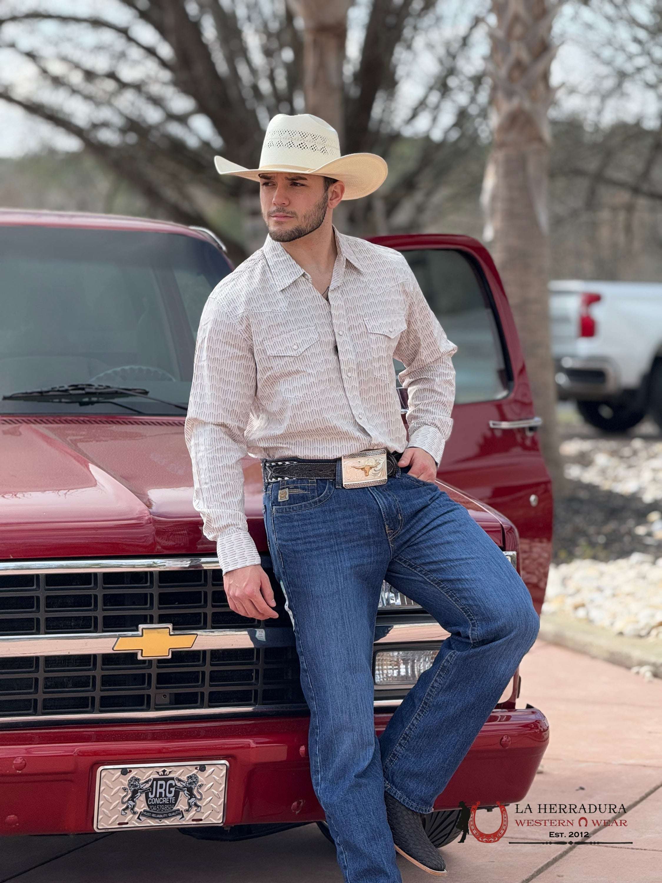 WRANGLER CLASSIC FIT 20X BEIGE WITH BROWN AND BLUE DETAILS - 9548 ROPA HOMBRES