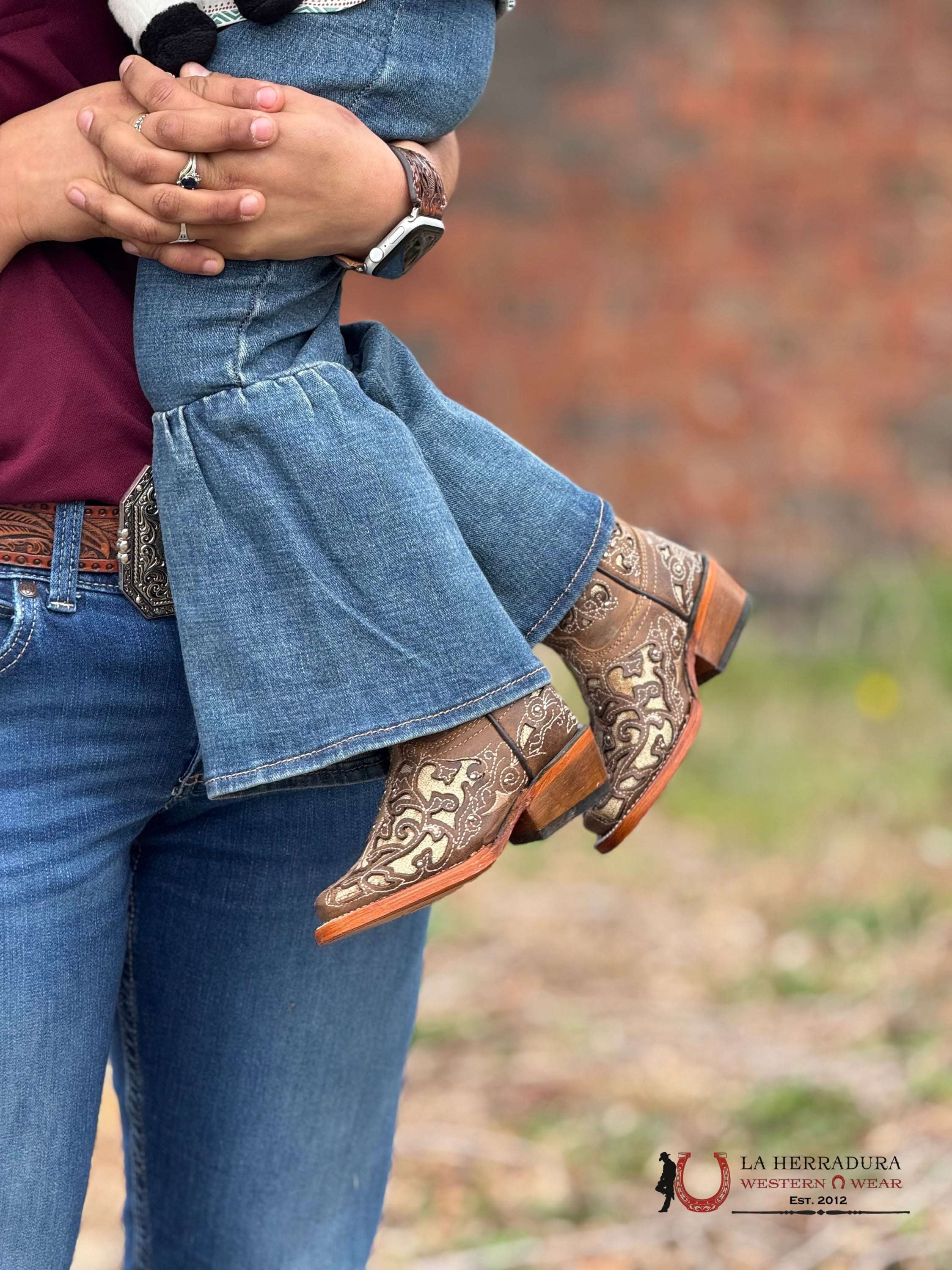 WRANGLER DARK WASH Flare With Brown Stiching NIÑOS